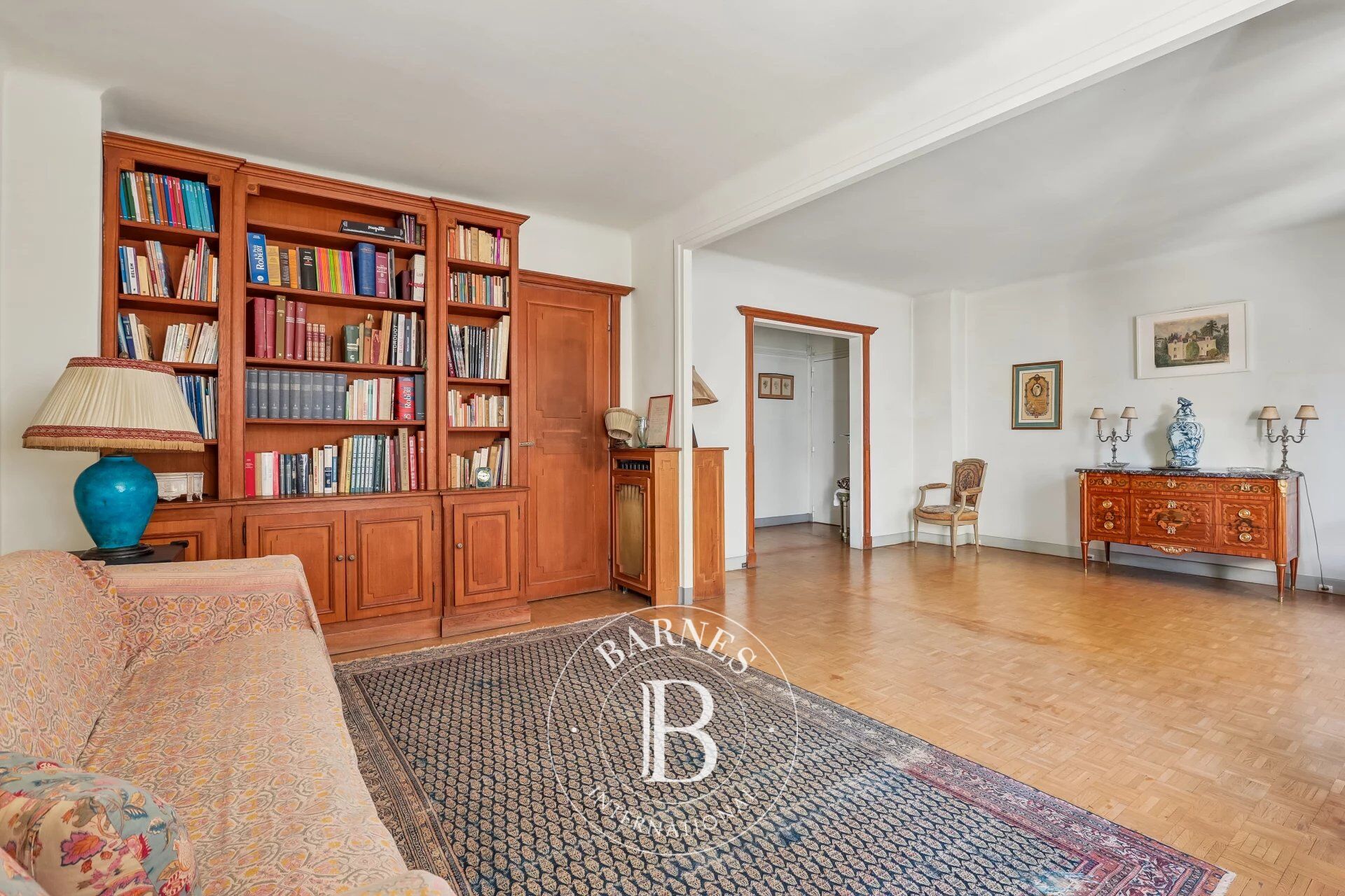 Paris 16ème - Longchamp / Victor Hugo - 2 chambres - A rénover - picture 3