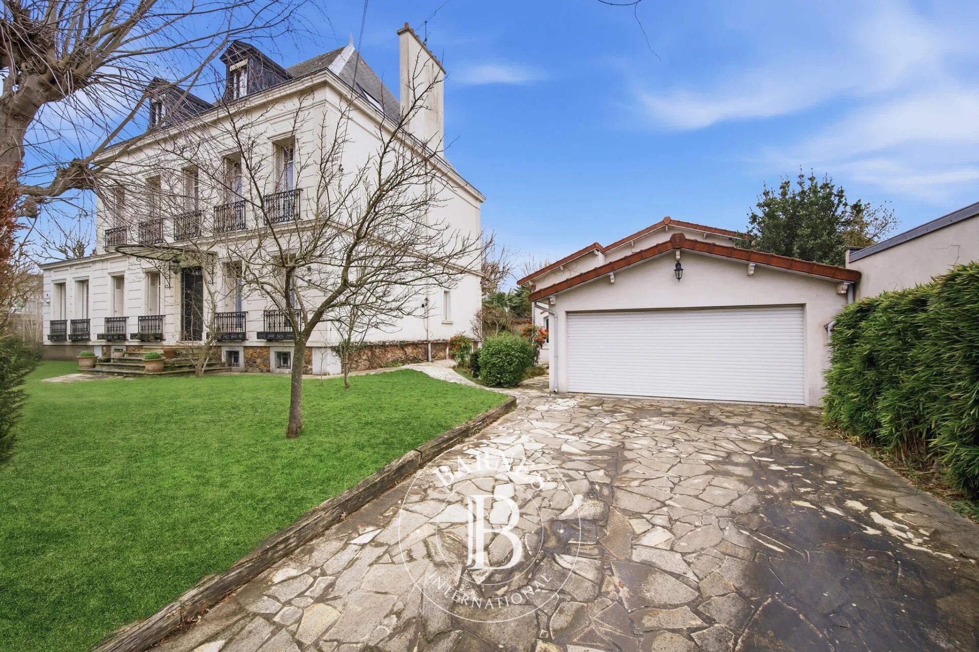 SAINT-MAUR-DES-FOSSES - PROPRIETE DE MAITRE - LE PARC - picture 2