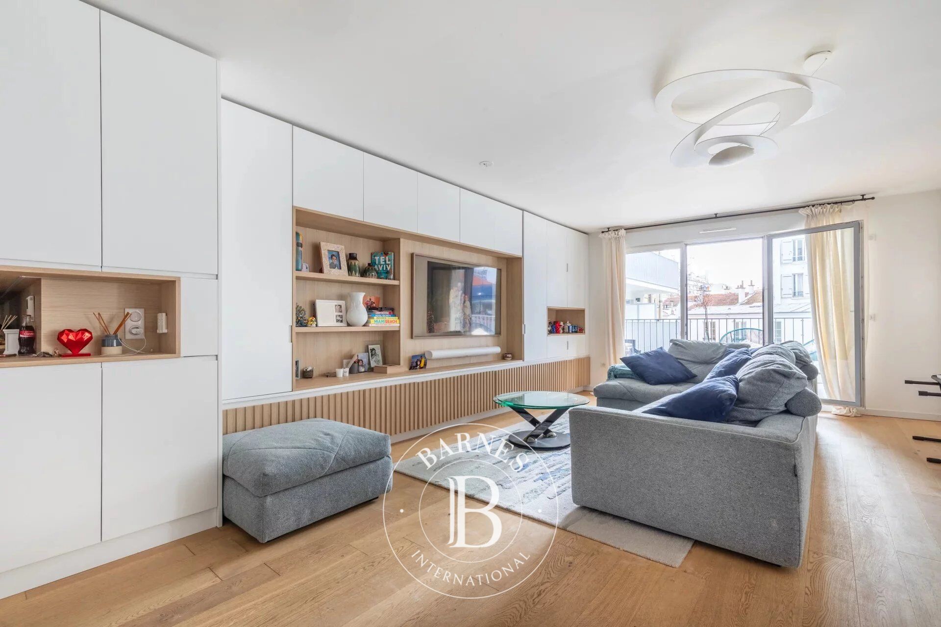 The BARNES Rental Department is offering this property : - picture 1