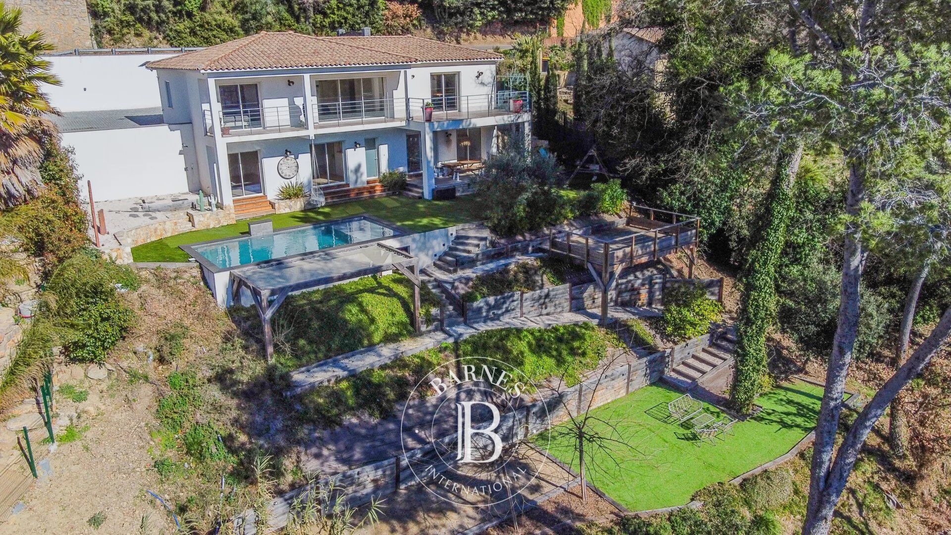 Bagnols-en-Forêt — Contemporary elegance with spectacular views over the Massif de l’Estérel - picture 2