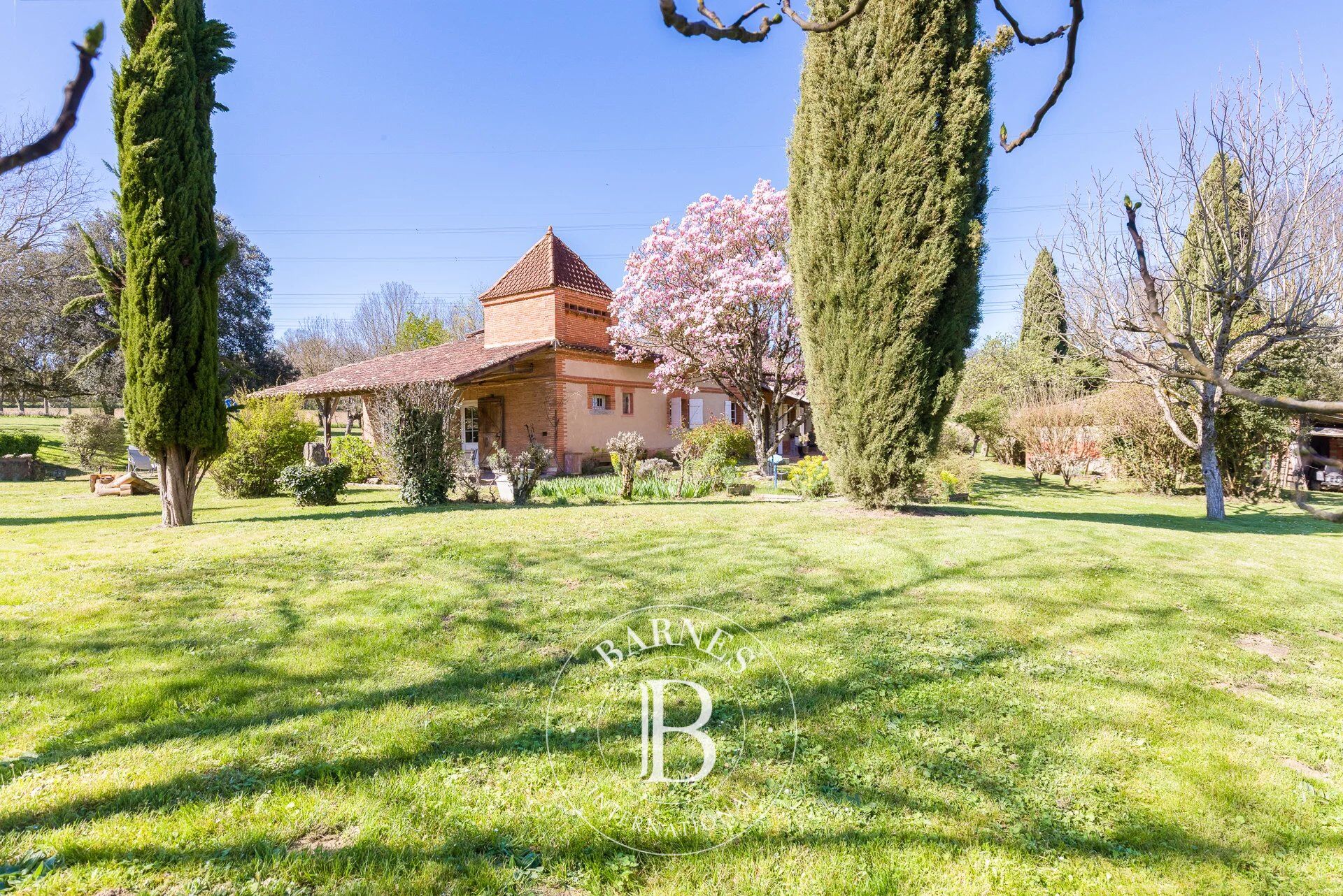 House Lanta - picture 2