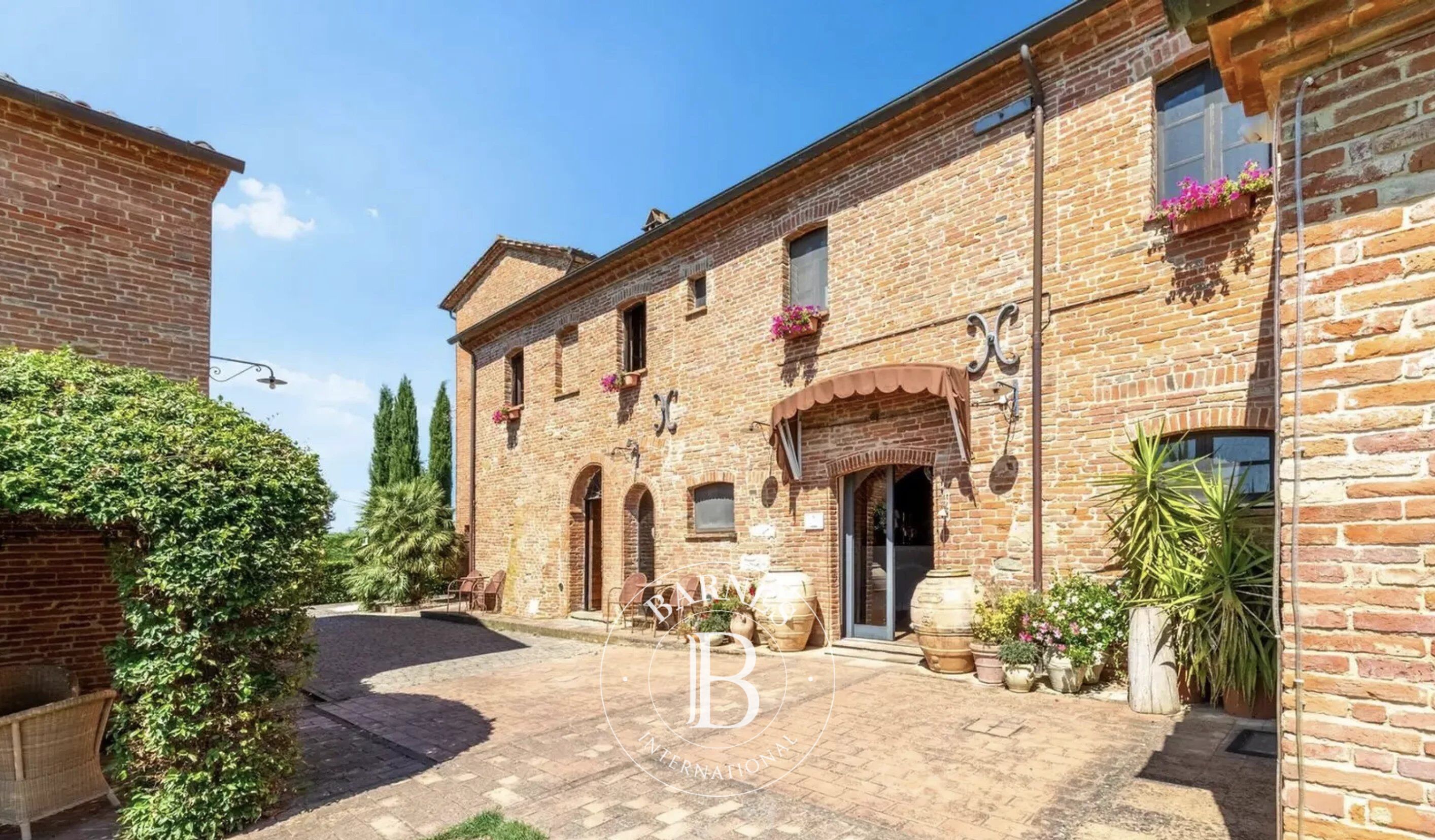 Refuge de luxe aménagé dans un ancien couvent olivéen - picture 3