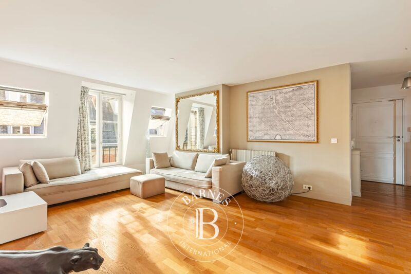 For Sale Apartment | Paris 8ème - picture 2