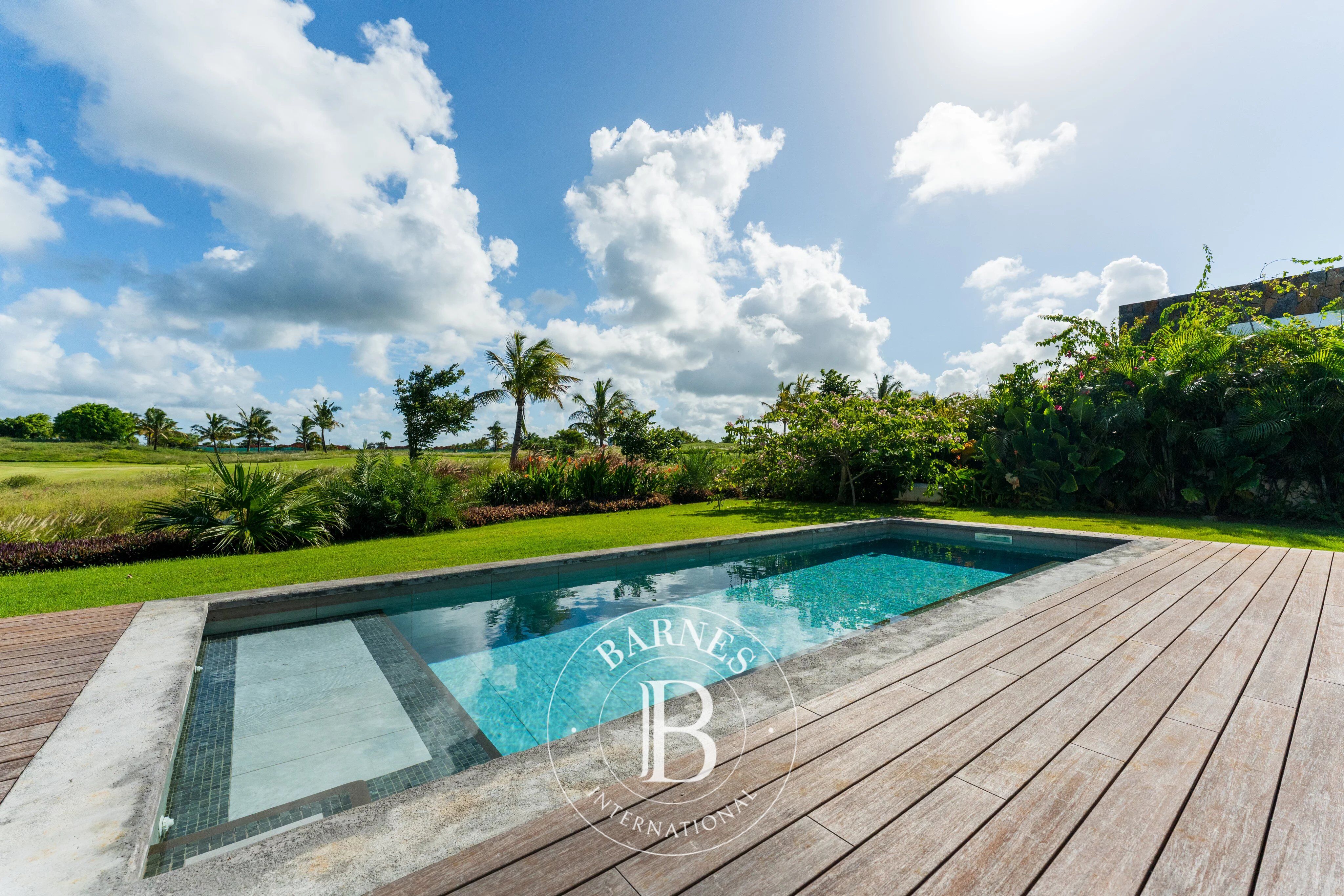 HAUTE RIVE - Golf-Front Villa - 4 Bedrooms - picture 1