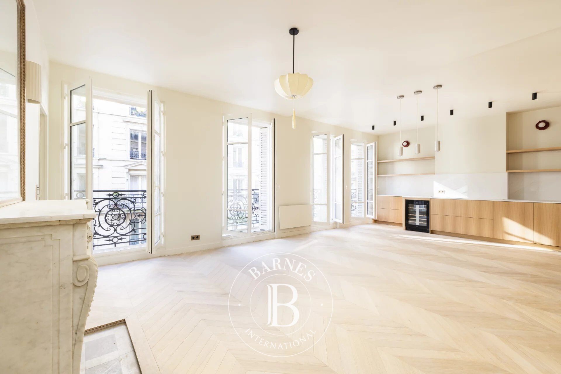 Paris 6ᵉ, Carrefour de la Croix-Rouge - picture 1