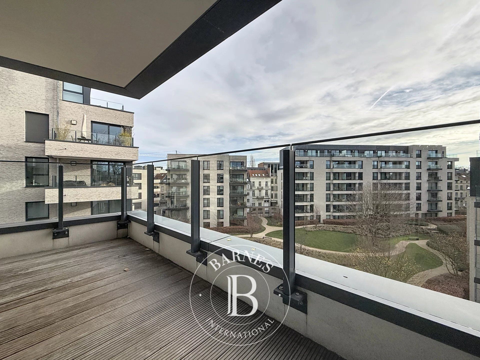 Magnifique appartement 3 chambres avec terrasse - picture 3