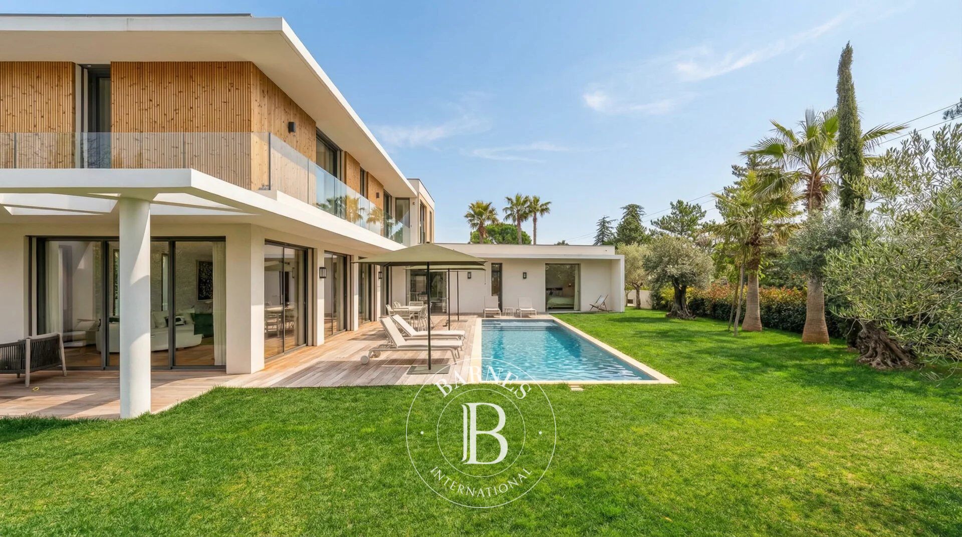 AIX-EN-PROVENCE - CONTEMPORARY VILLA 240 M² - 5 BEDROOMS - GARDEN 1200 M² - picture 3