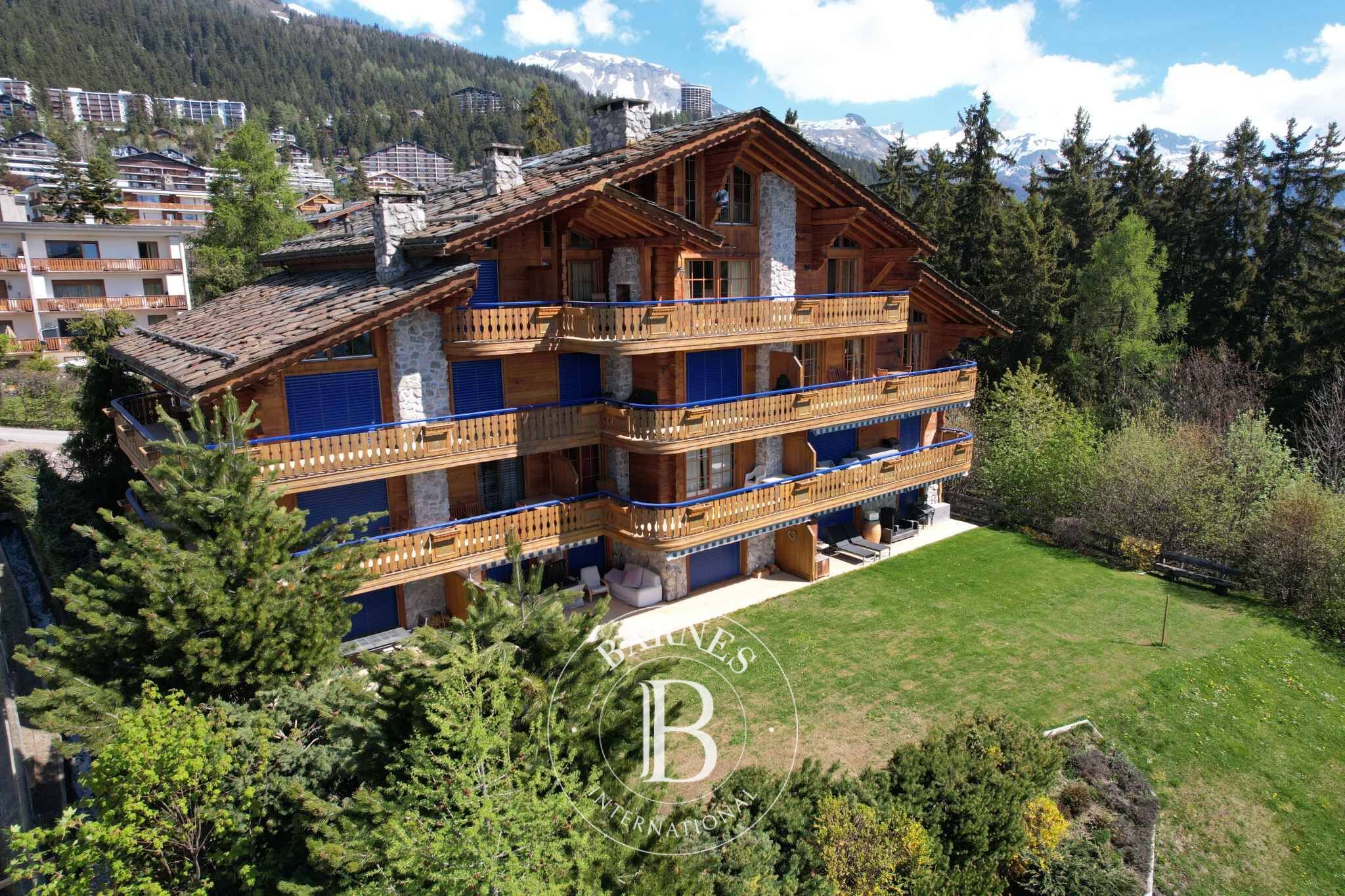 MAGNIFICENT 6.5-ROOM DUPLEX/PENTHOUSE APARTMENT IN THE CENTER WITH STUNNING VIEWS - picture 1