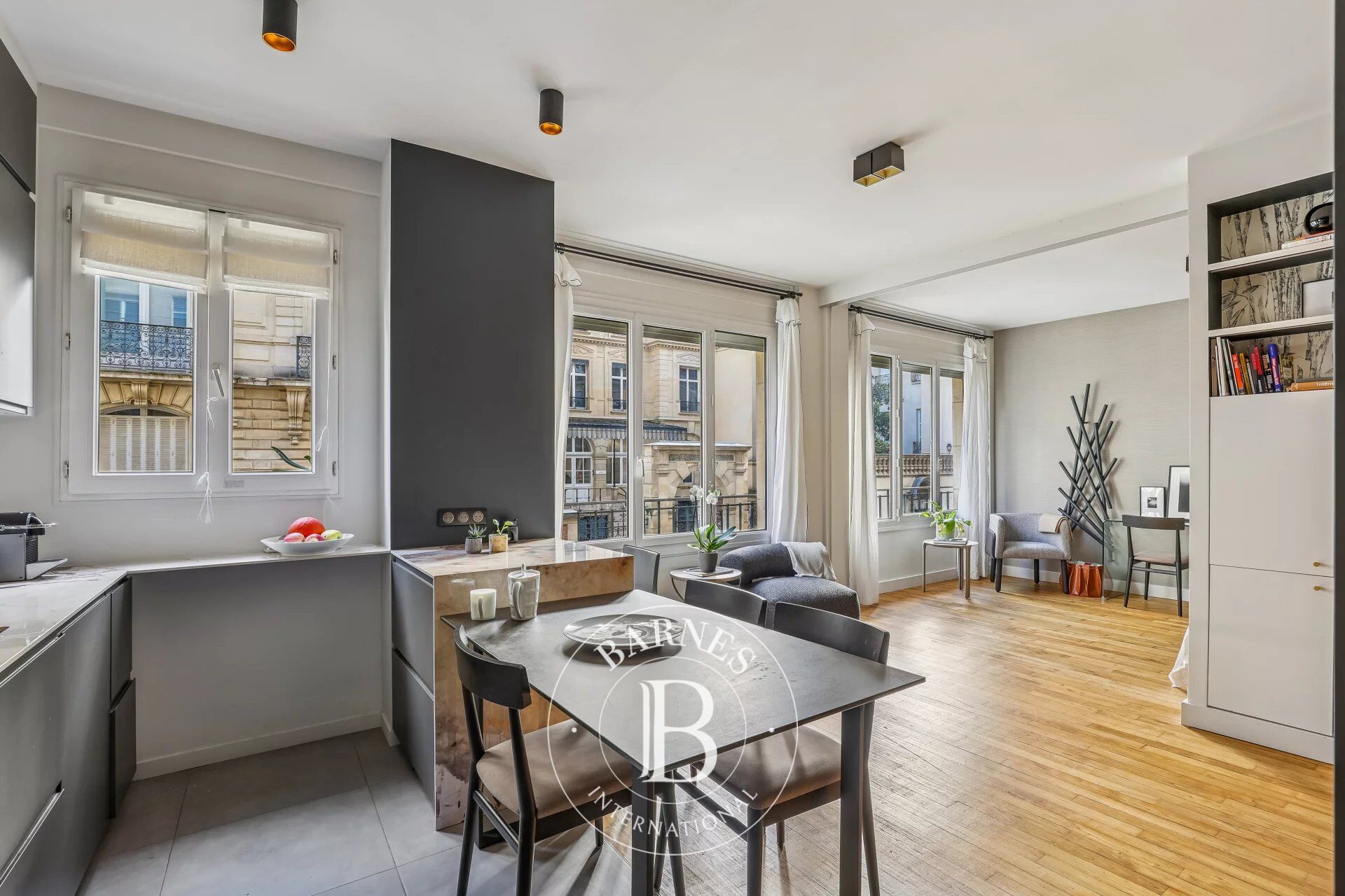 For Sale Apartment | Paris 6ème - picture 4