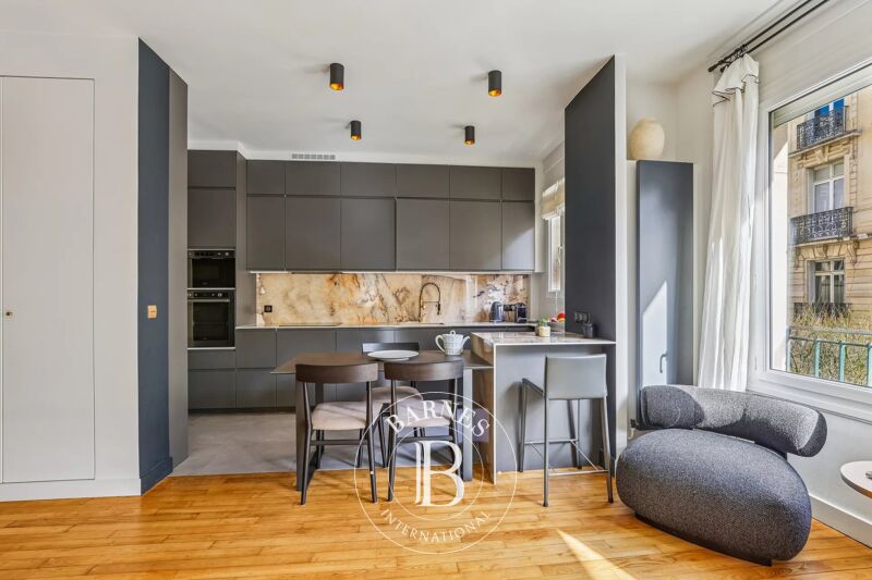 For Sale Apartment | Paris 6ème - picture 3