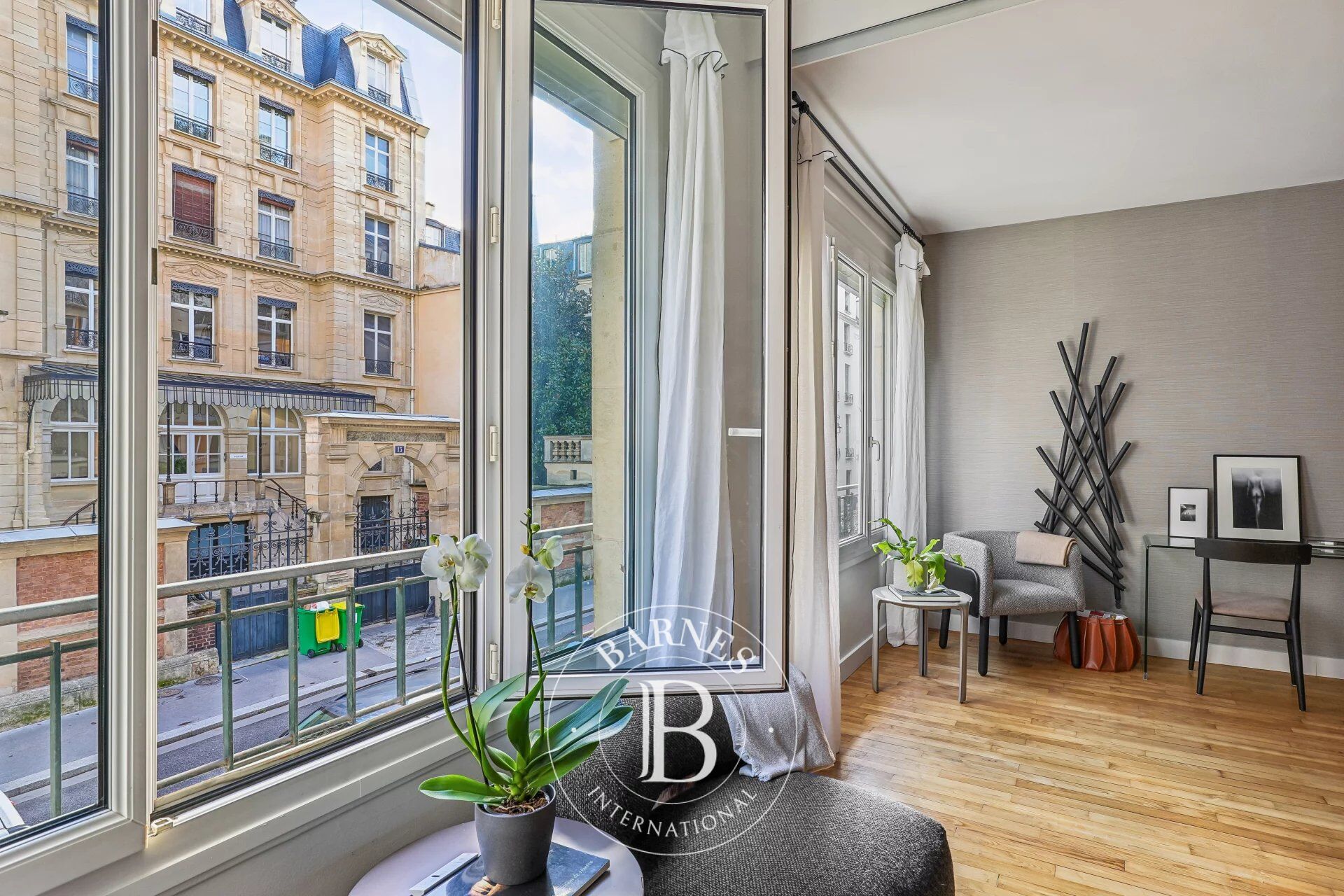 For Sale Apartment | Paris 6ème - picture 8