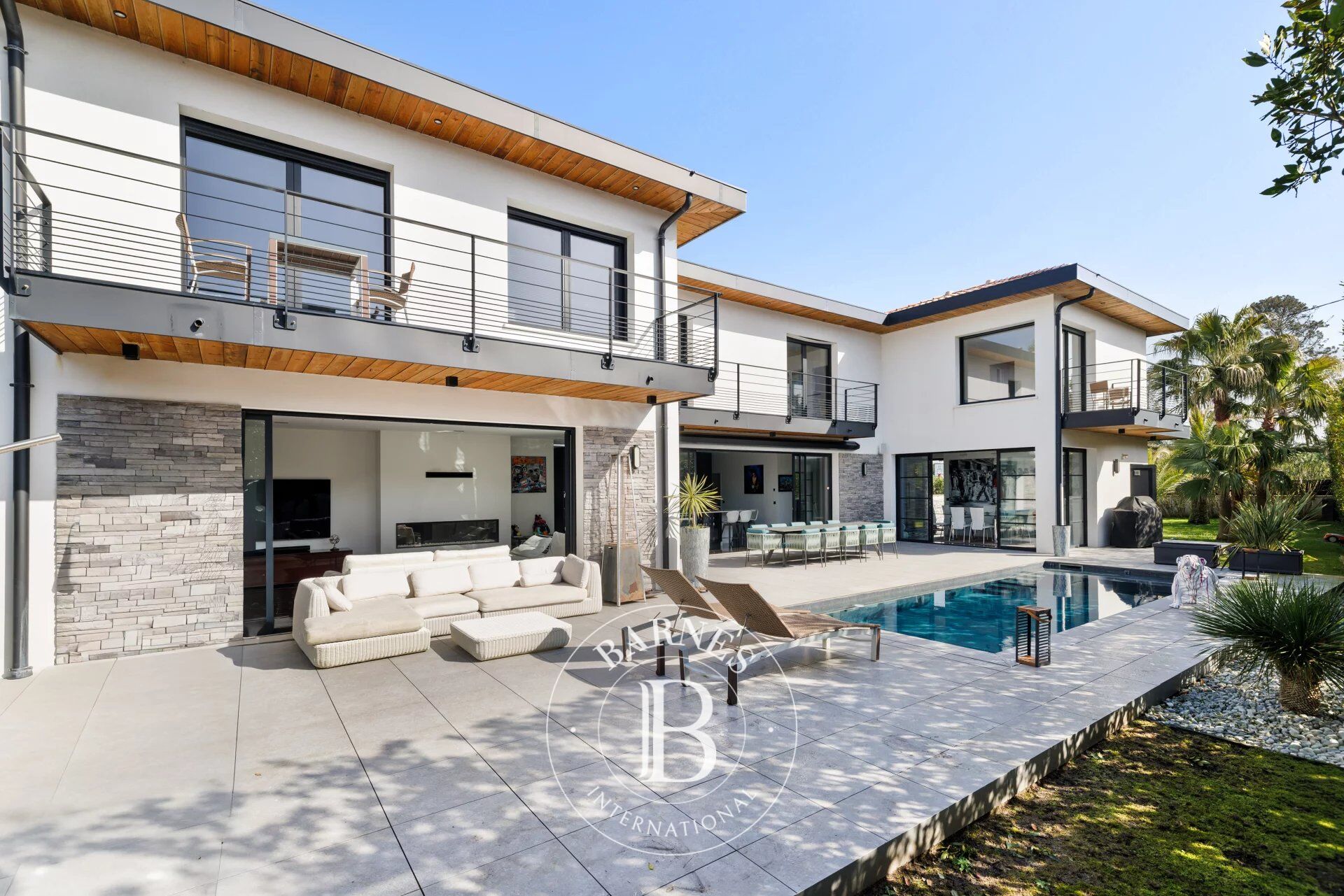 ANGLET CHIBERTA, CONTEMPORARY HOUSE WITH SWIMMING POOL - picture 1