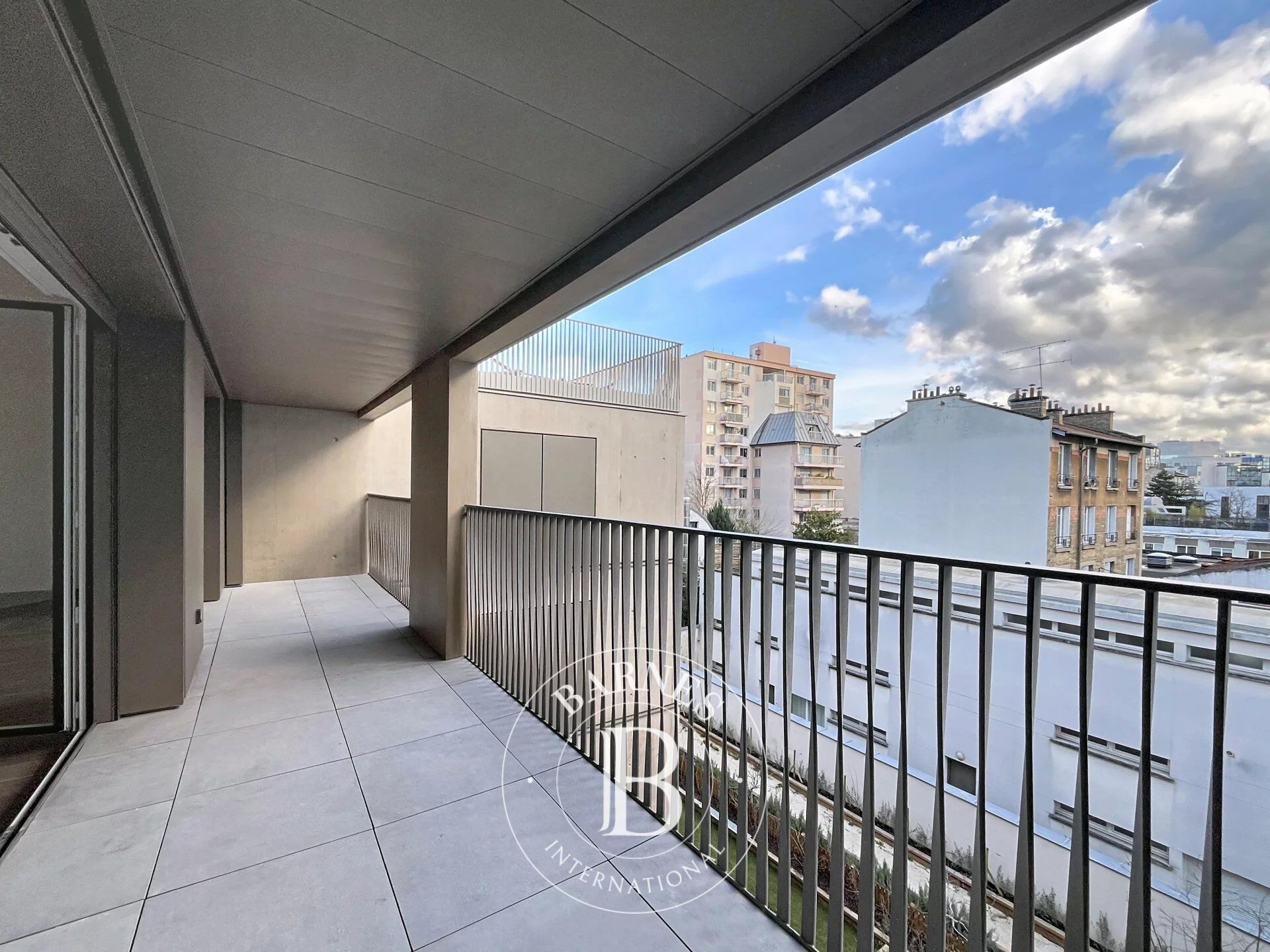 The BARNES rental department is presenting this property: - picture 2