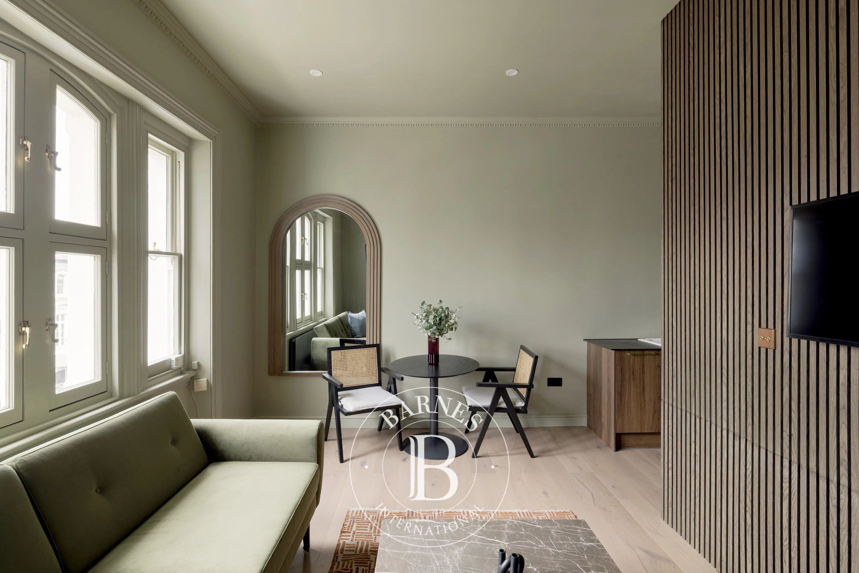 Redcliffe Gardens, Chelsea / South Kensington - picture 1