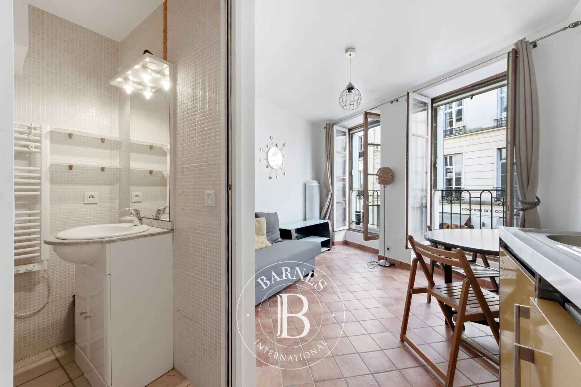 Vente appartement - Paris 3 - Rue Vieille du Temple - Studio - picture 2