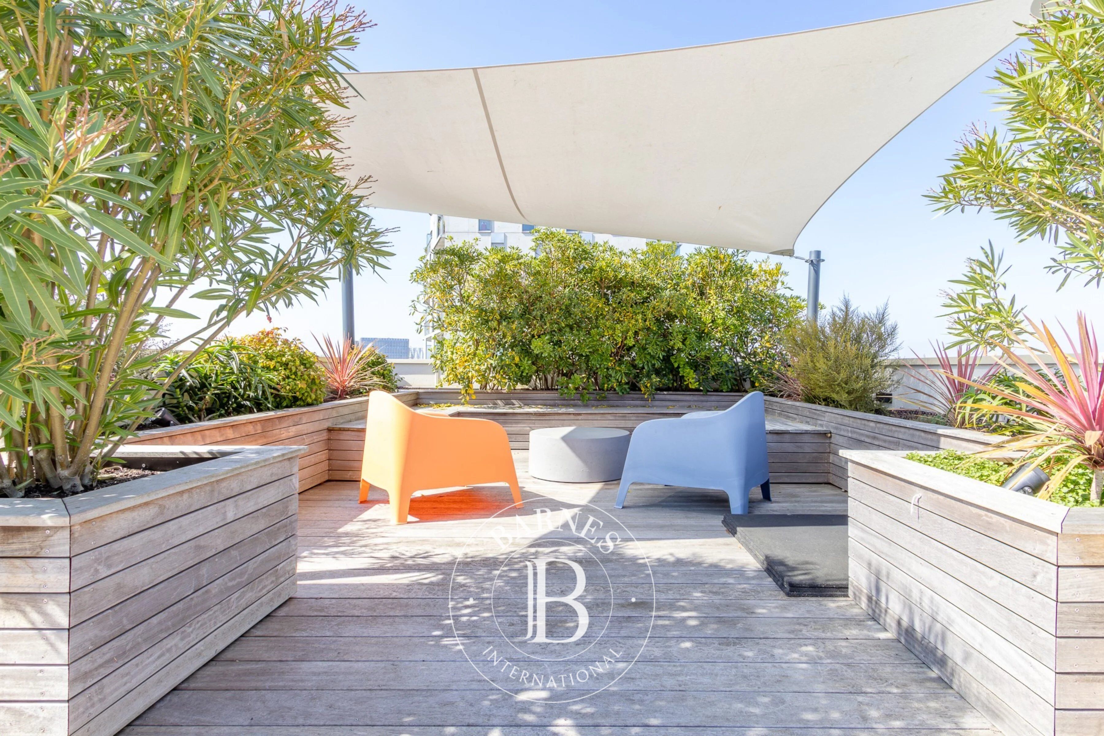 ÎLE DE NANTES – Penthouse familial de 4 chambres en dernier étage avec double terrasse - picture 1