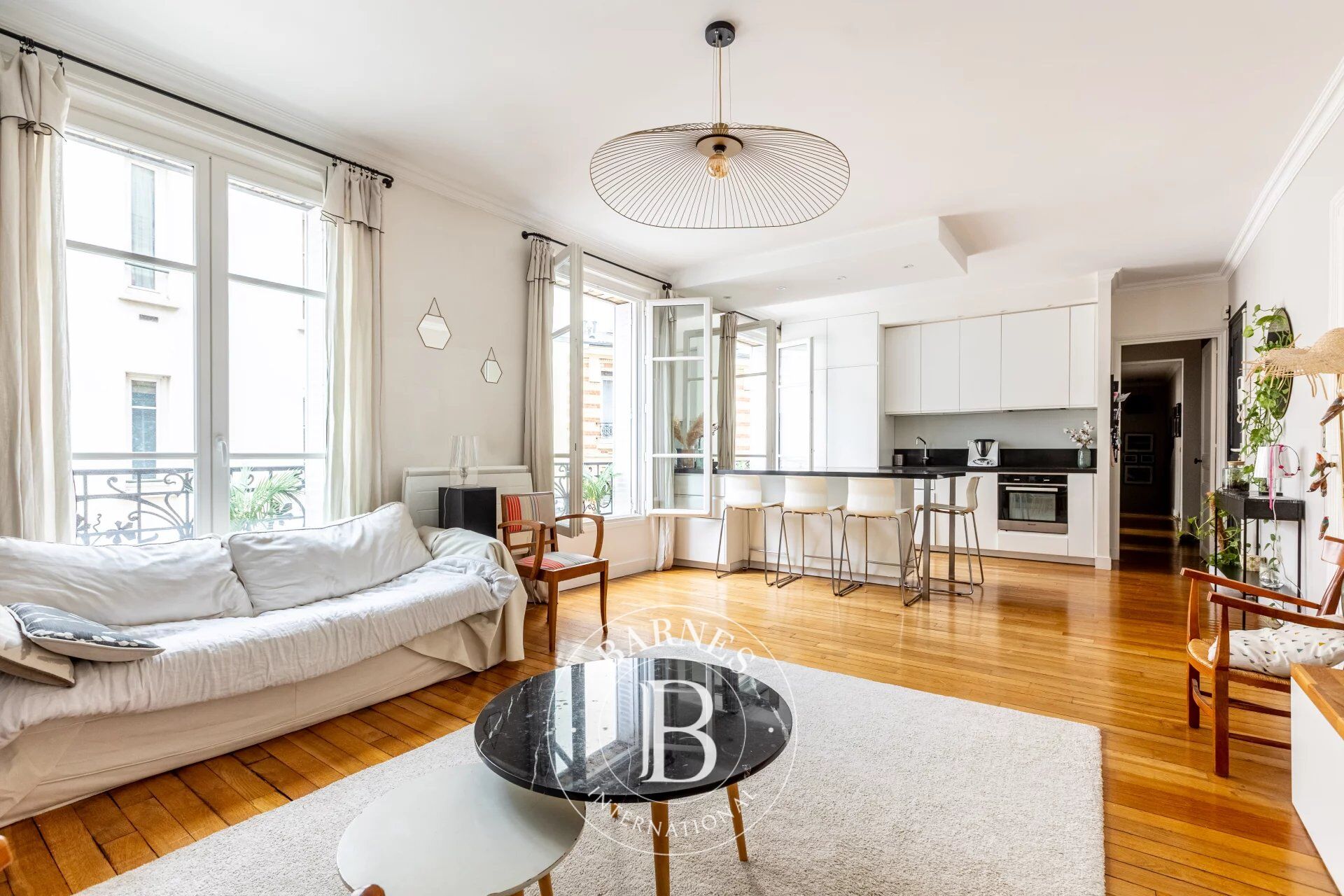 RARE - NORTH BOULOGNE - 130m² (1,400 sq ft) FAMILY APARTMENT - - picture 1