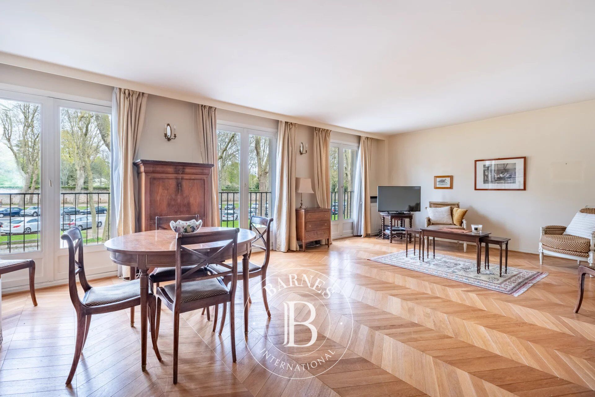 Apartment Versailles - picture 3