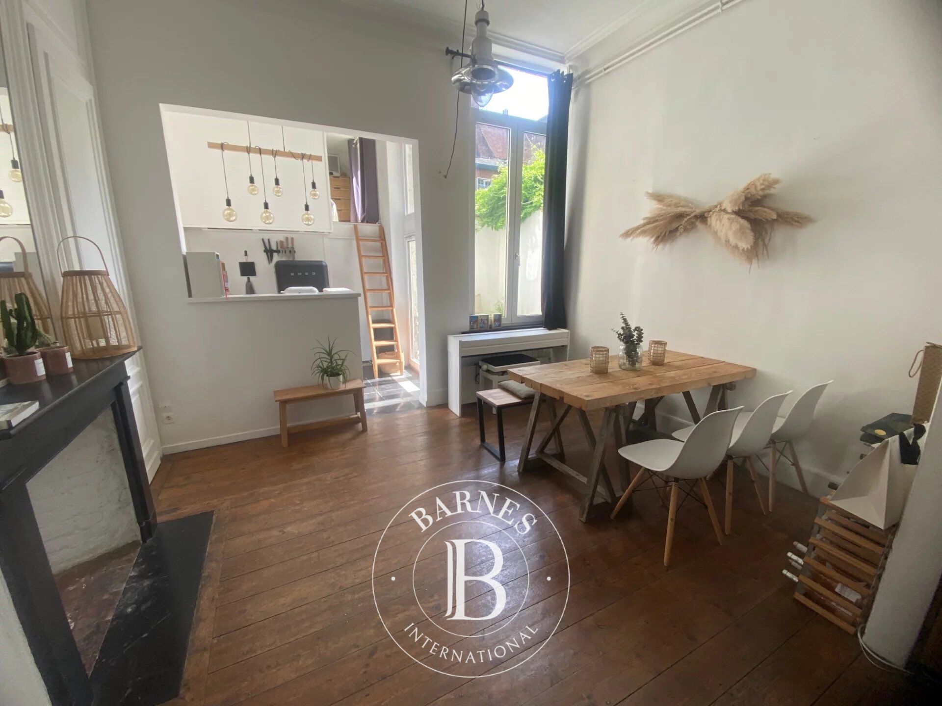 VIEUX LILLE, Appartement rez de chaussée avec cour privative - picture 2