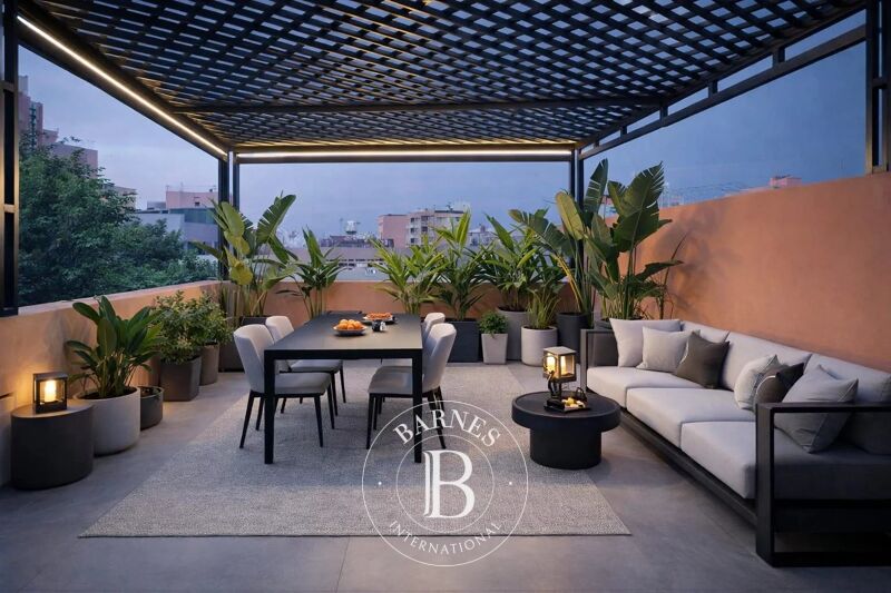 FOR SALE – GUELIZ: SPACIOUS APARTMENT OF 144 M² WITH TERRACE