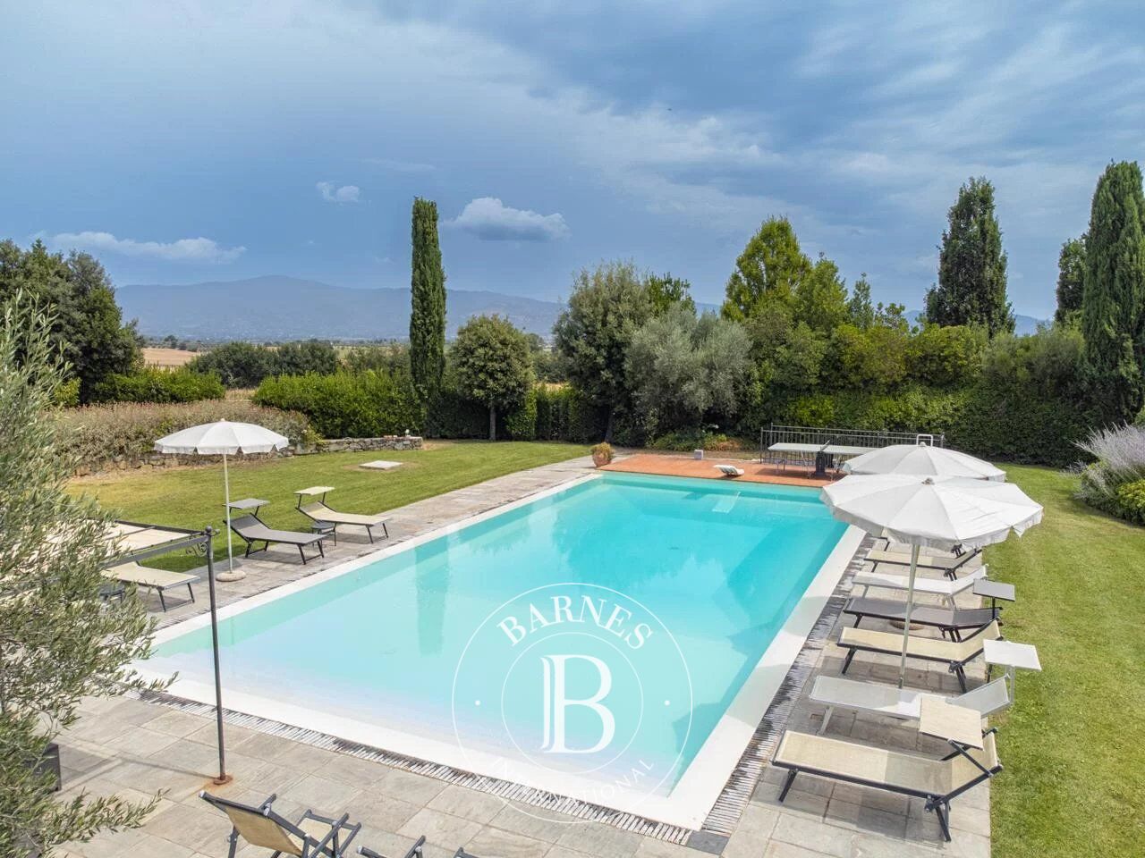 Luxury estate in the heart of Tuscany - picture 3