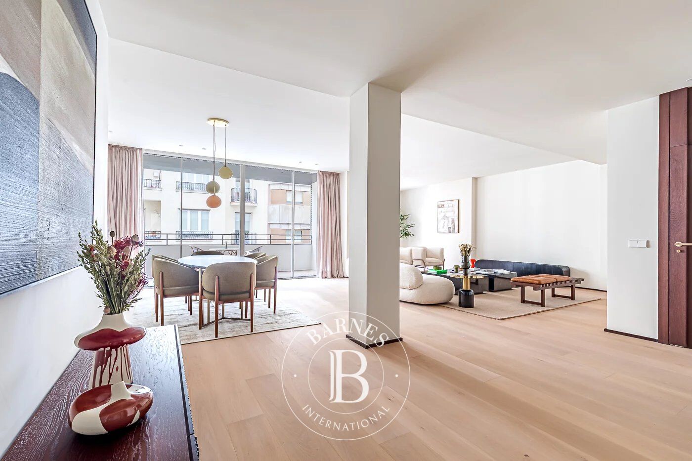 Luxury flat with 4 suites, terrace and garage in Recoletos - picture 2