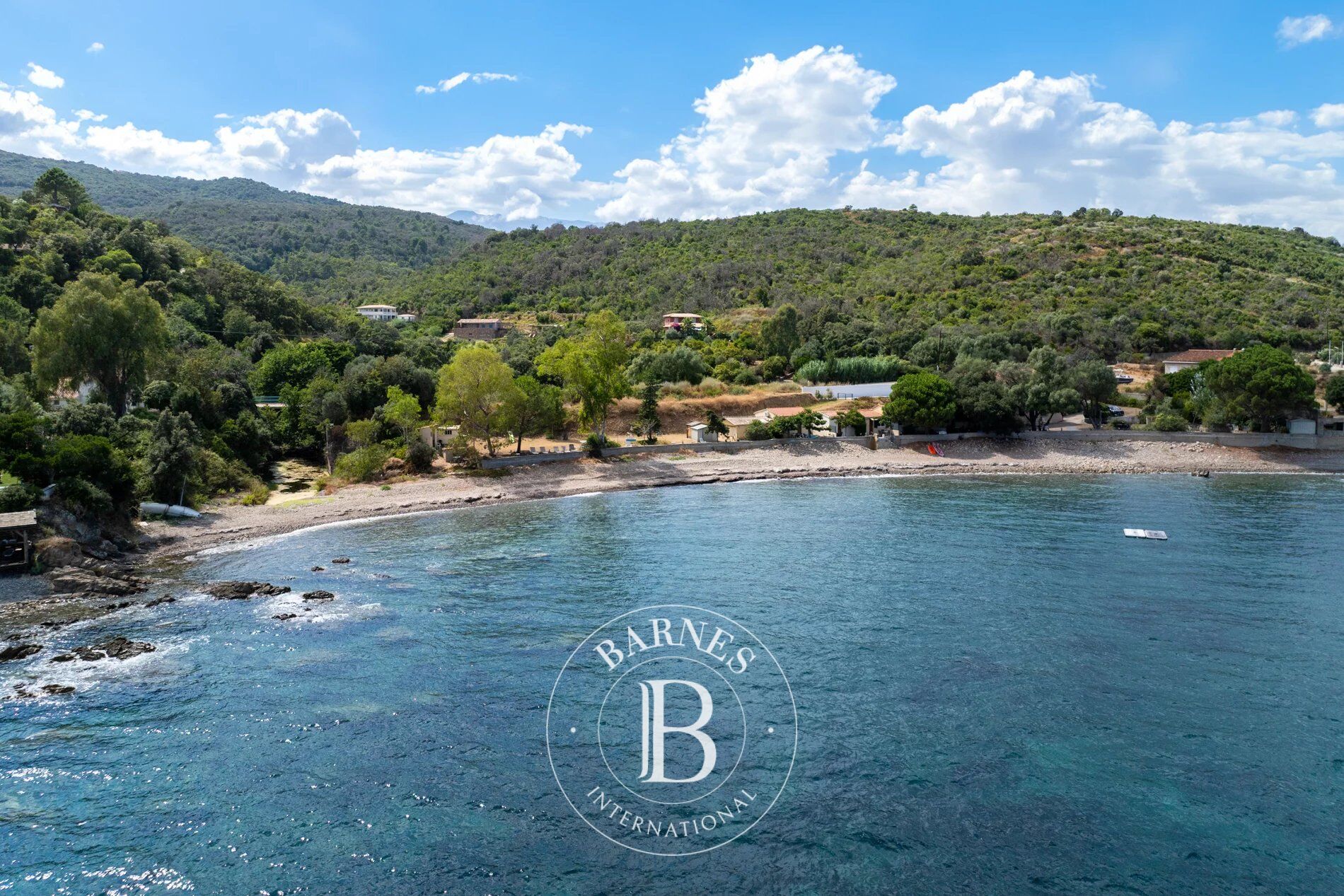 OFF MARKET, Exclusivité, Pied dans l'eau, Vue mer - picture 1