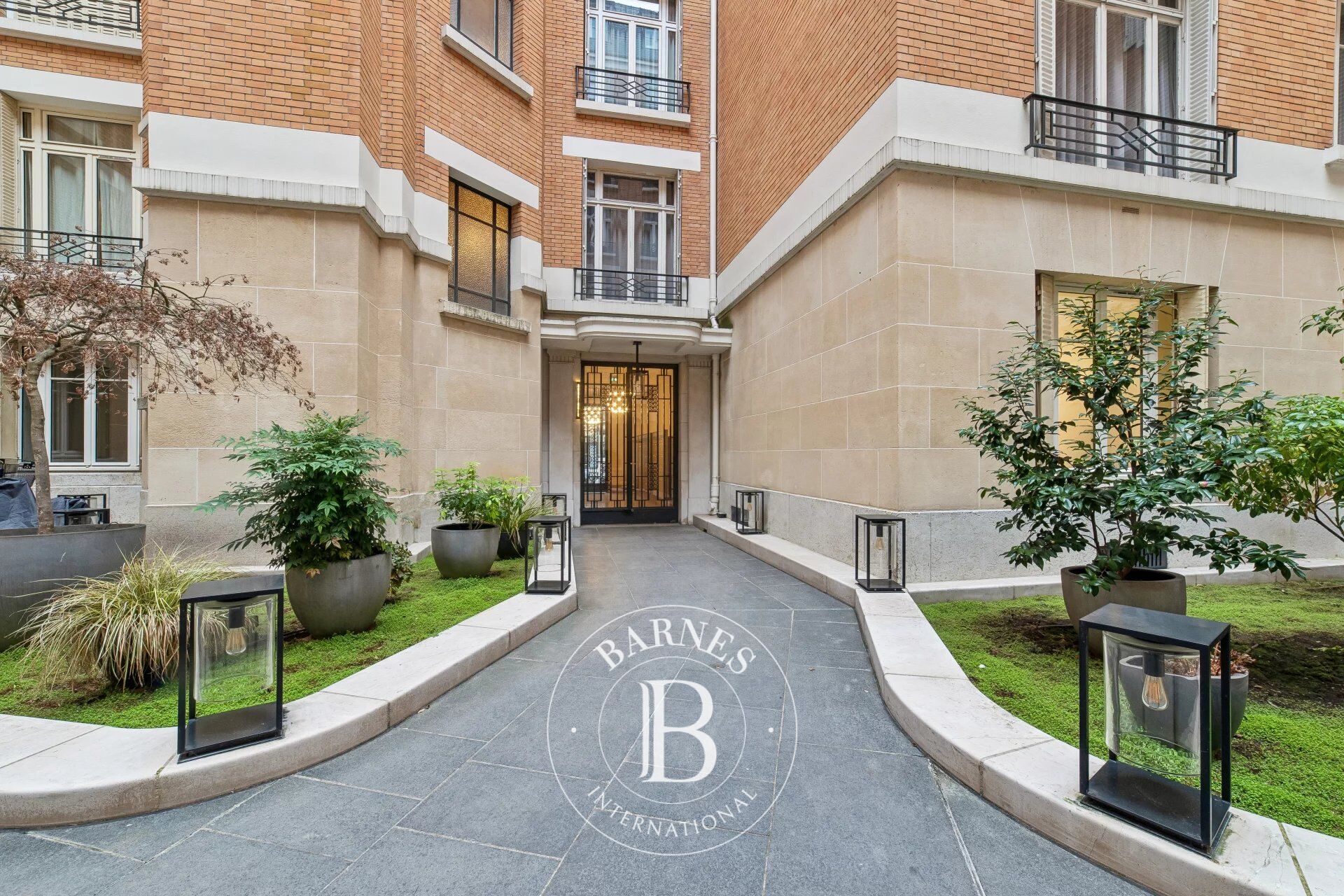 For Sale Apartment | Paris 16ème - picture 10