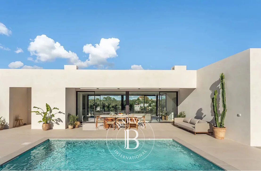 Villa neuve de haute qualité à Cala Murada avec 3 chambres - picture 1