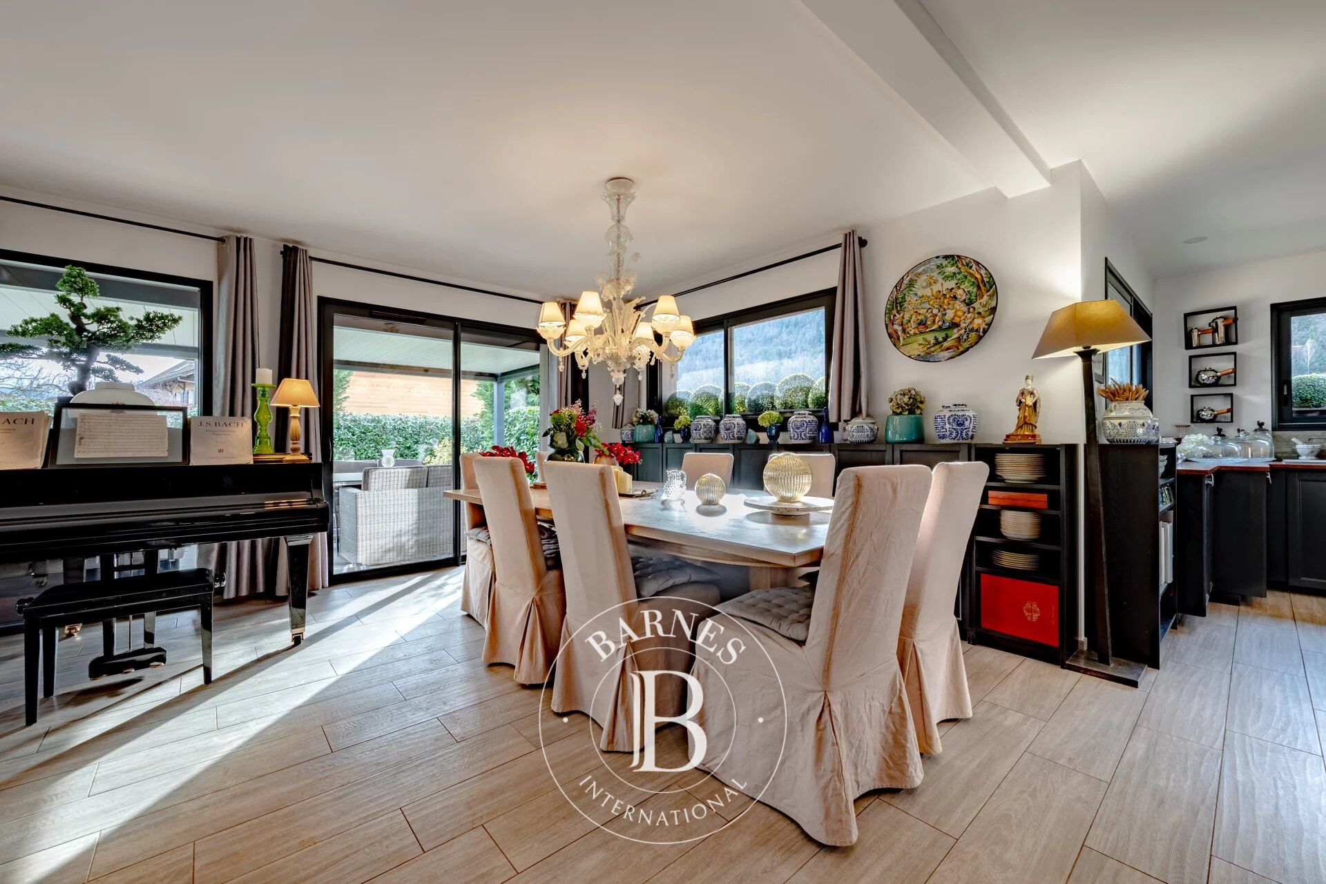 Villa Annecy - picture 2