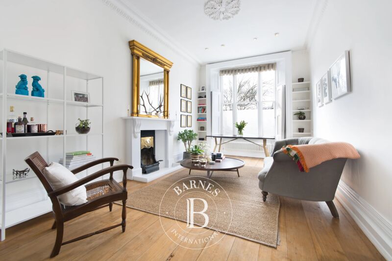 For Rent Apartment | London - picture 1