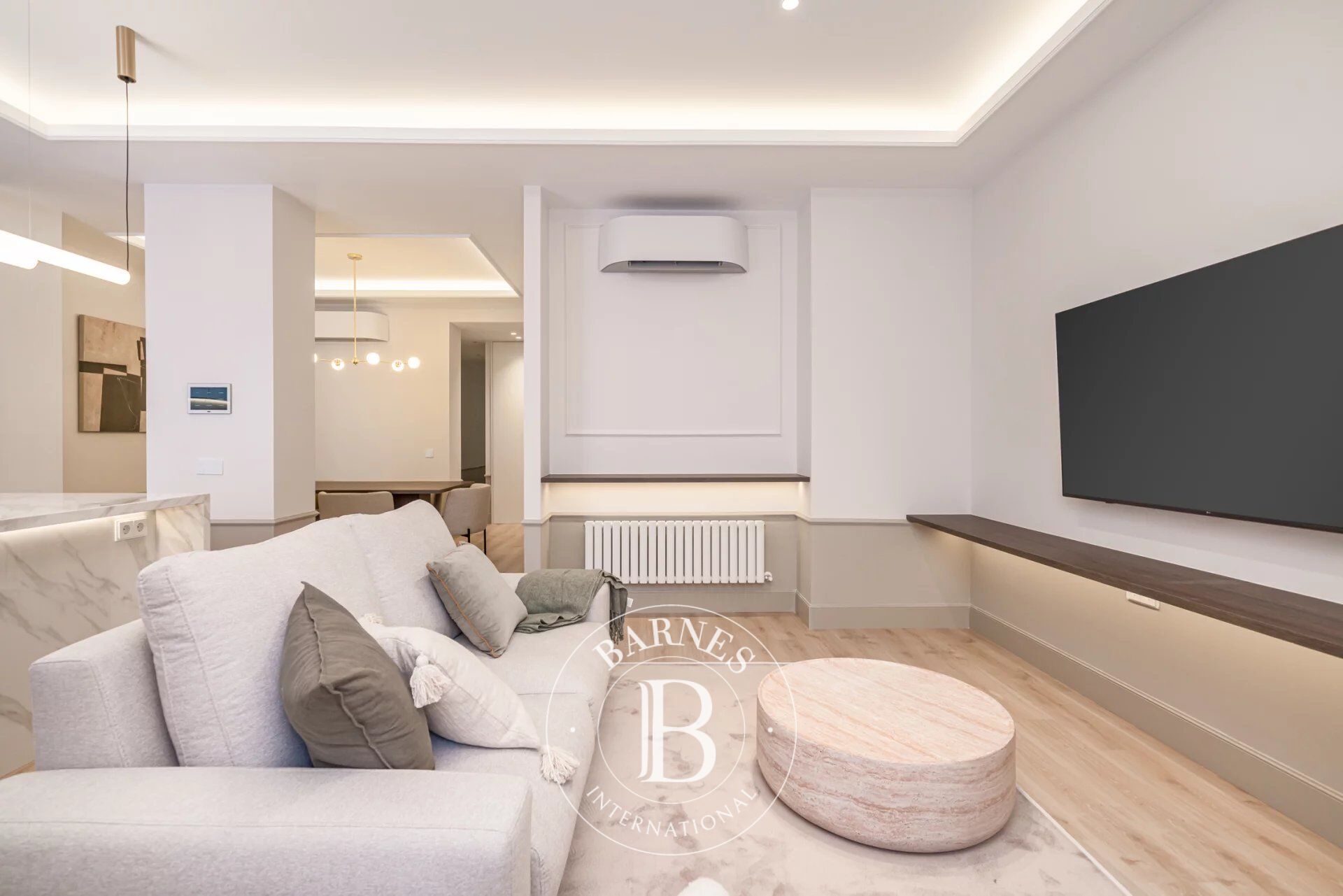 Élégance et Lumière dans le Quartier de Salamanca - picture 2