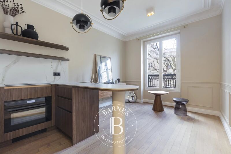 For Sale Apartment | Paris 8ème - picture 2