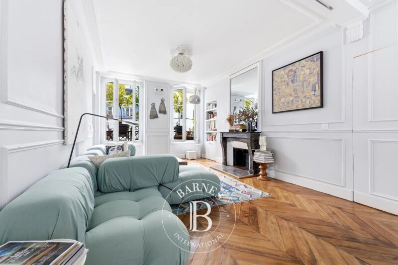 For Sale Apartment | Paris 3ème - picture 2