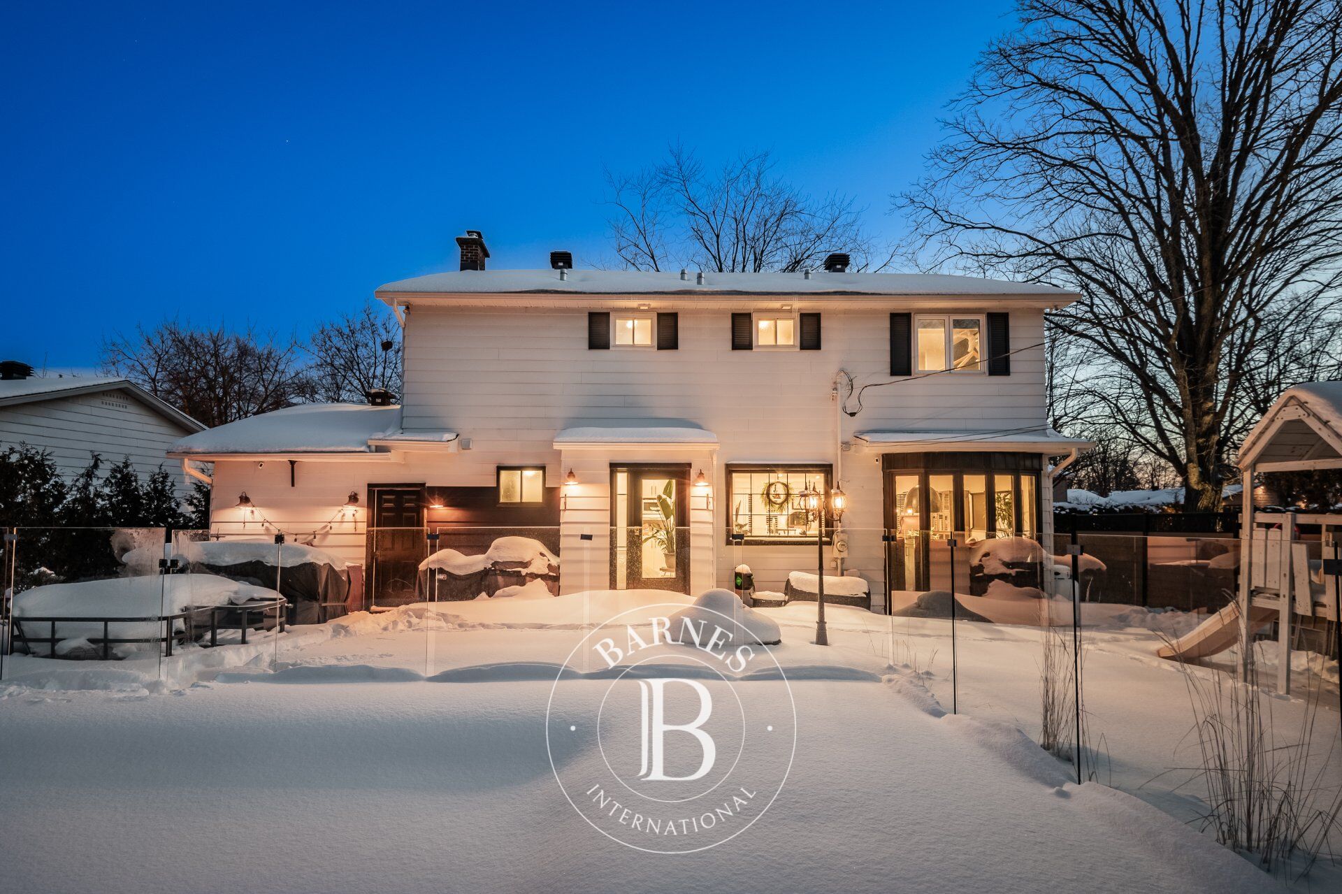 229 Rue du Dauphiné  Saint-Lambert (Montérégie) - picture 2