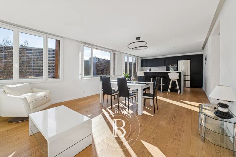 For Sale Apartment | Paris 16ème - picture 2