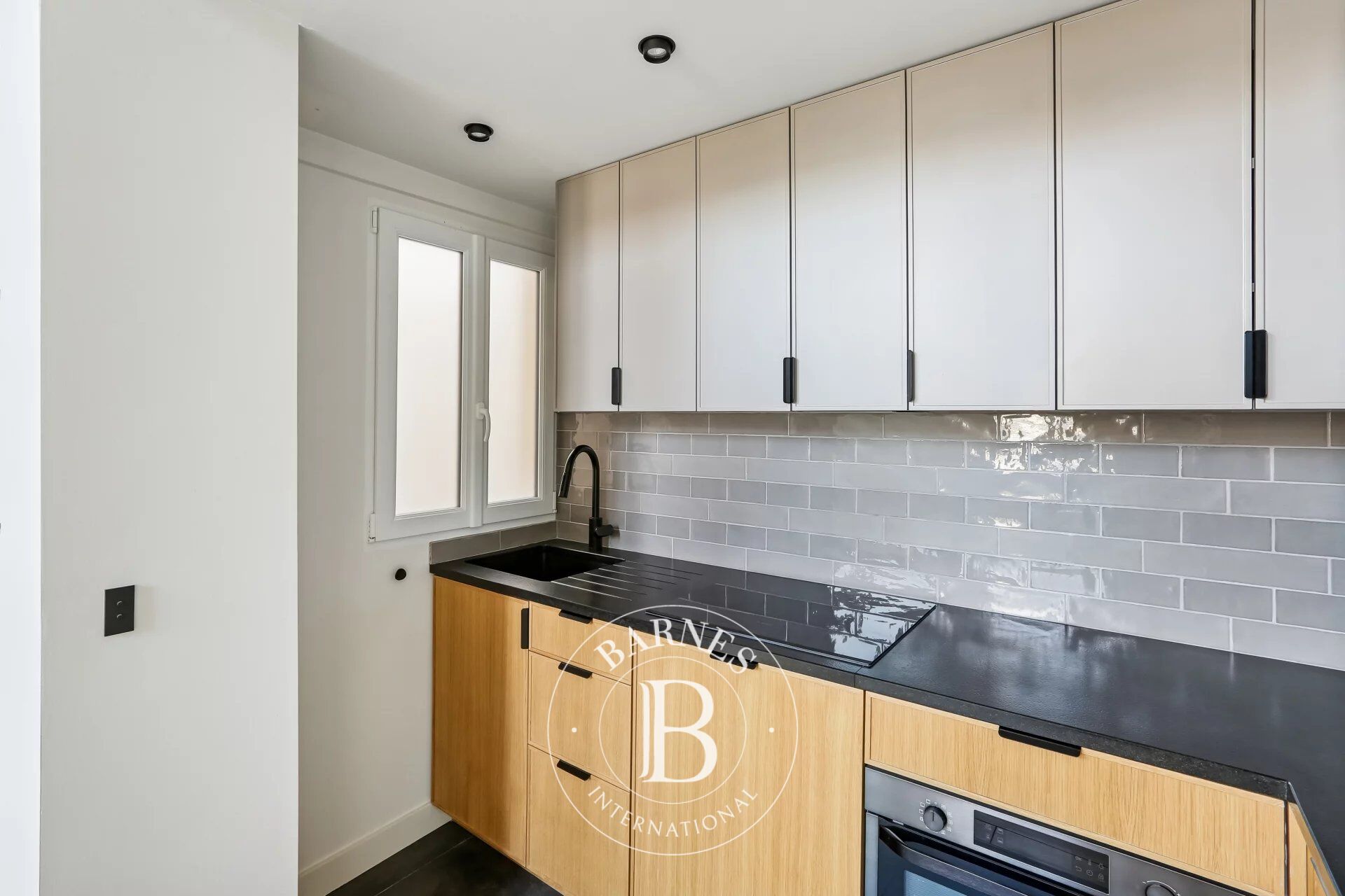 For Sale Apartment | Paris 6ème - picture 10