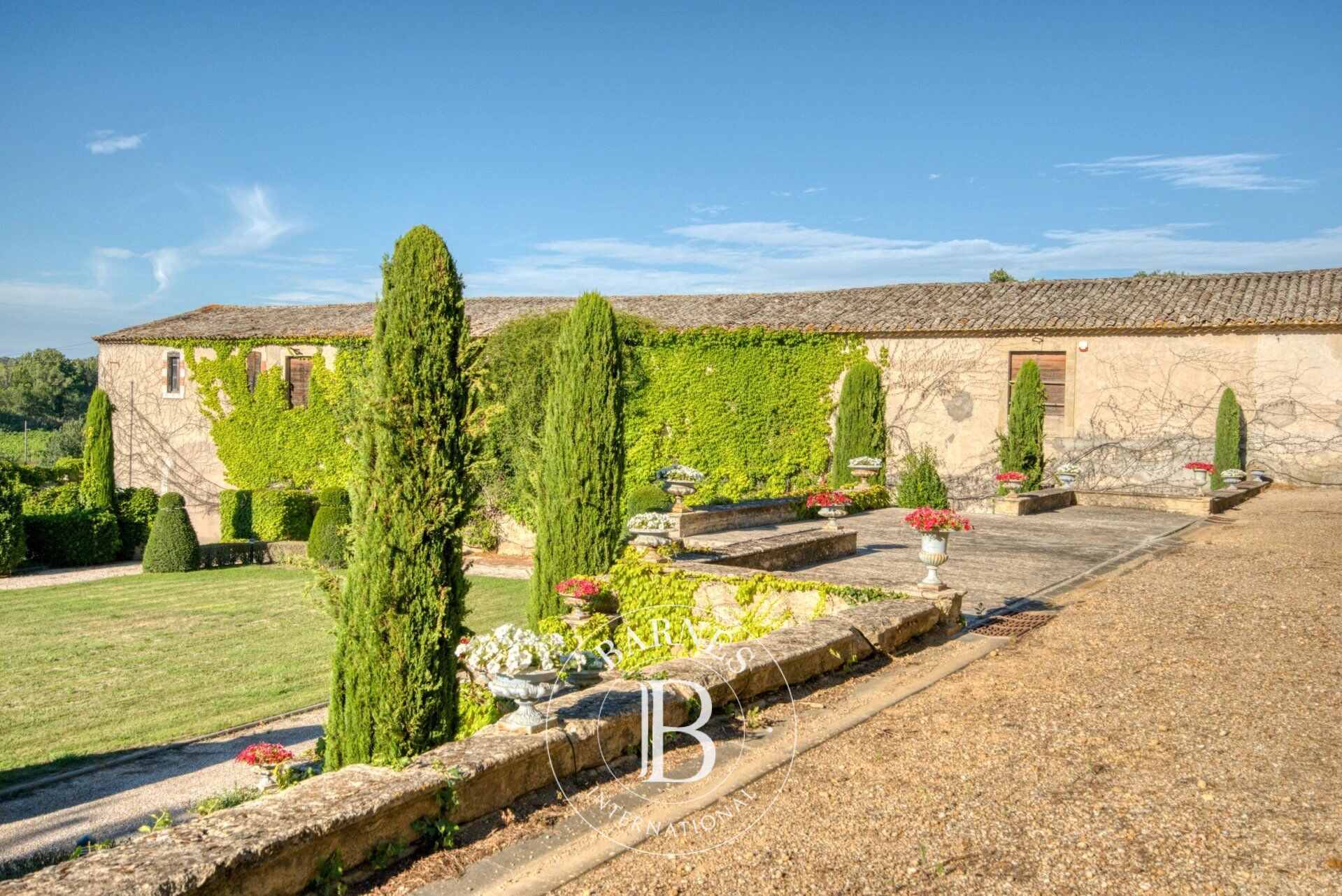 Hérault, château du XIXème siècle et son domaine viticole de près de 50 hectares - picture 3