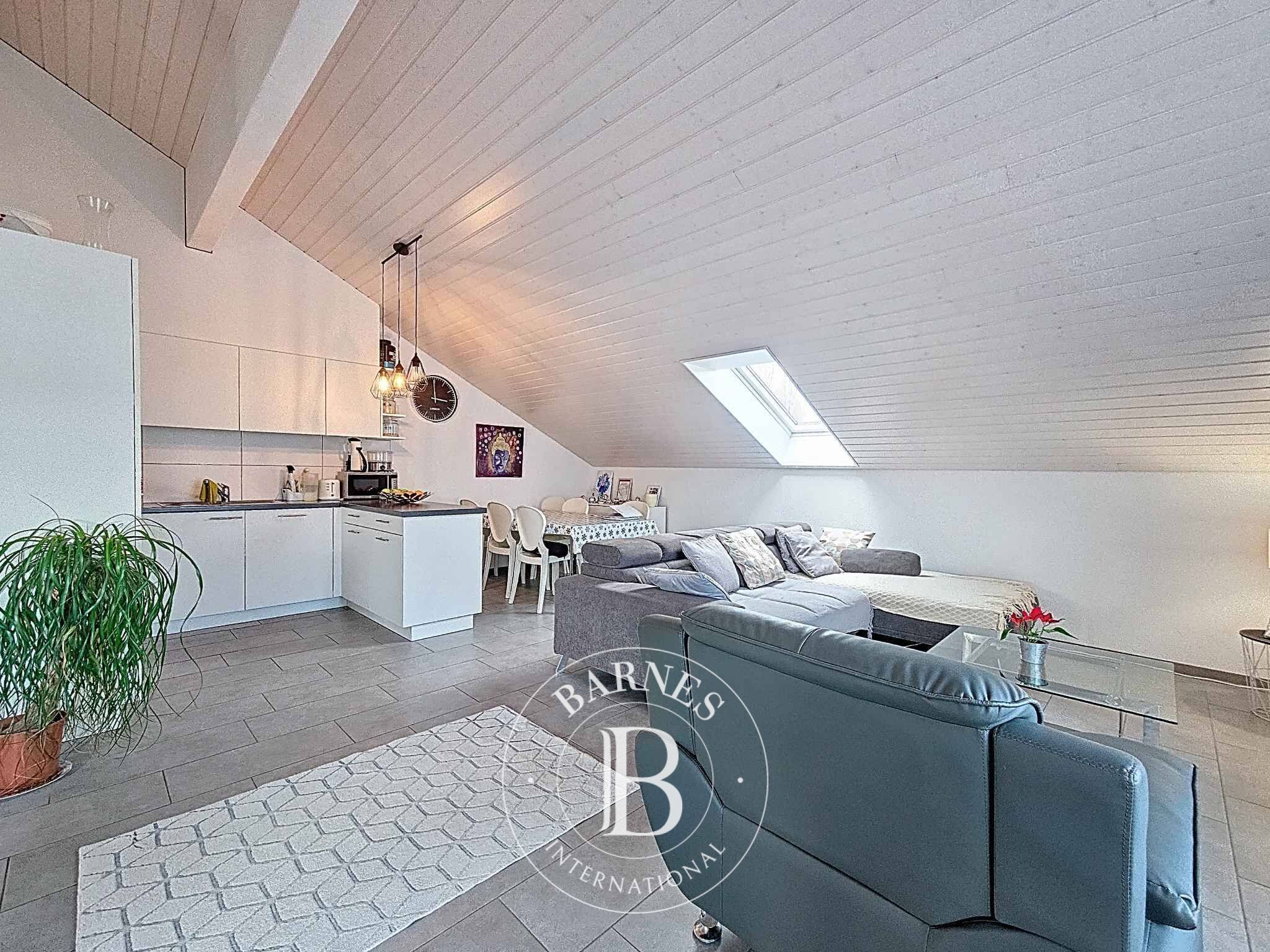 Appartement moderne de 3.5 pièces avec balcon-loggia - picture 3