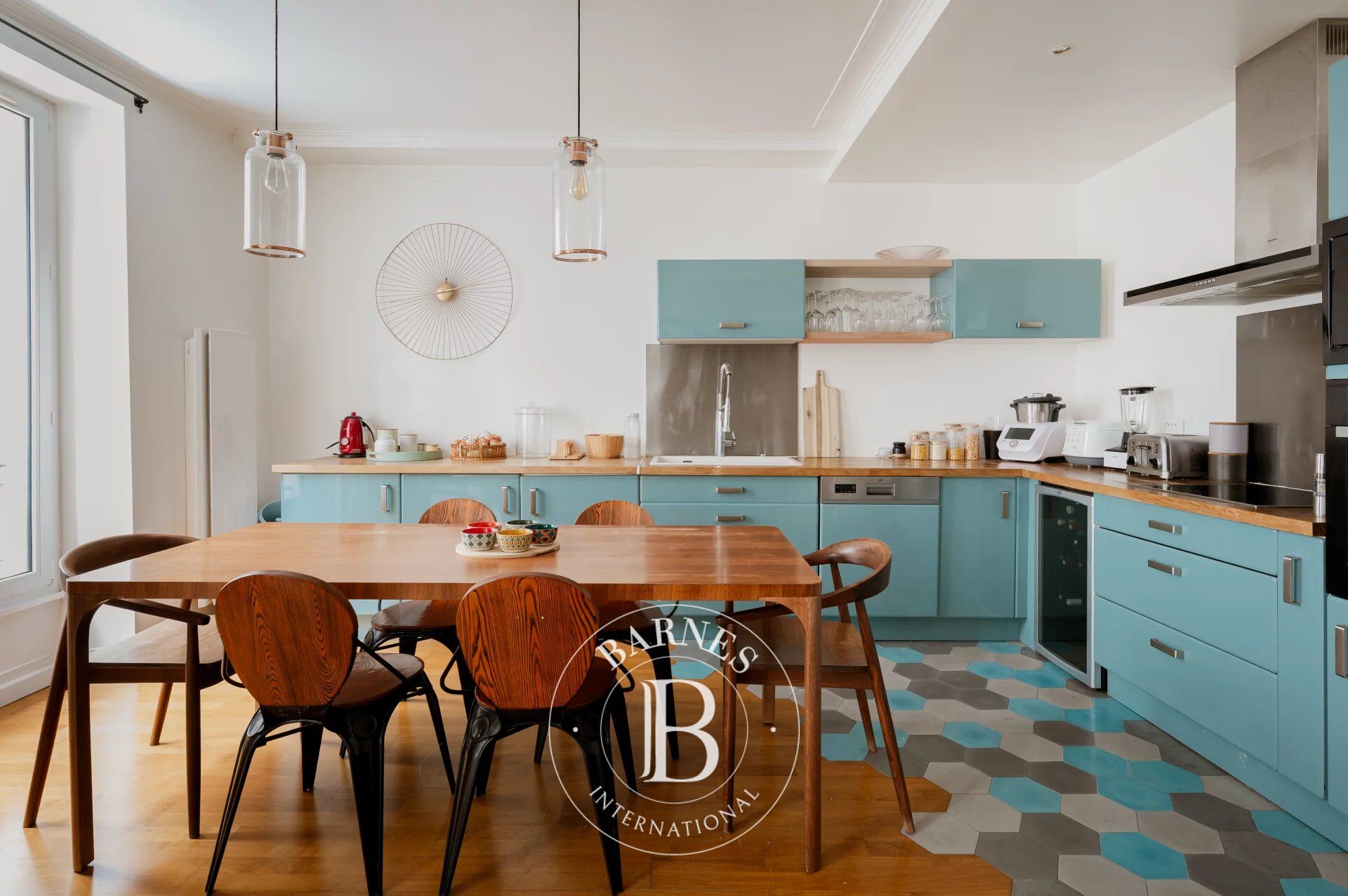 PARIS 9e - RODIER / CONDORCET - 93,64 m² - 3 BEDROOMS - CALME - picture 2