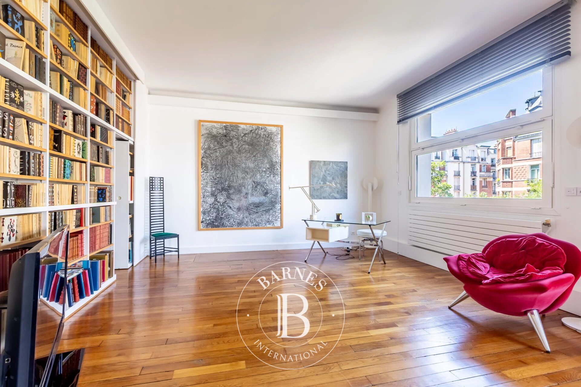Exclusive listing - Paris 16 - Family apartment - 4 bedrooms - great volume - picture 3