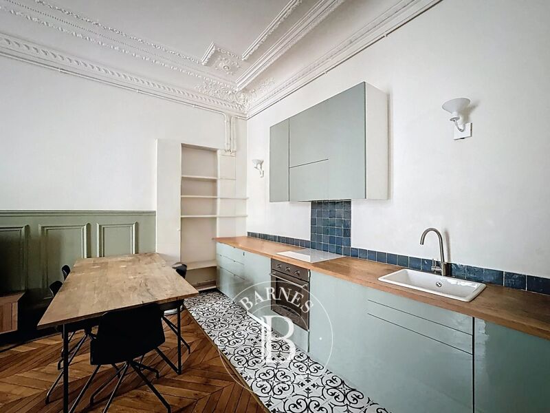 For Rent Apartment | Paris 8ème - picture 2