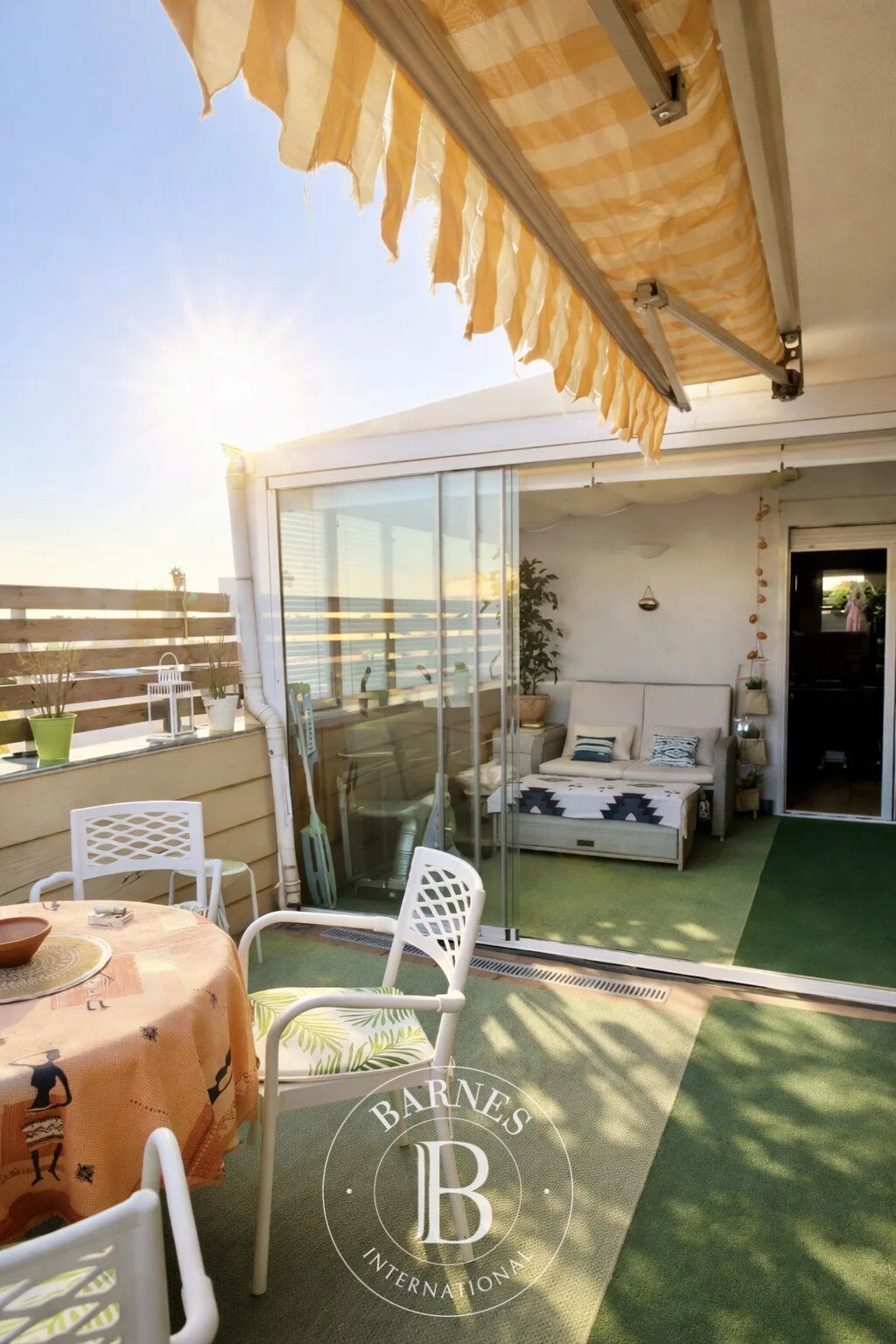 Ático de 3 dormitorios con terraza, luz natural y privacidad en el barrio de Salamanca - picture 3