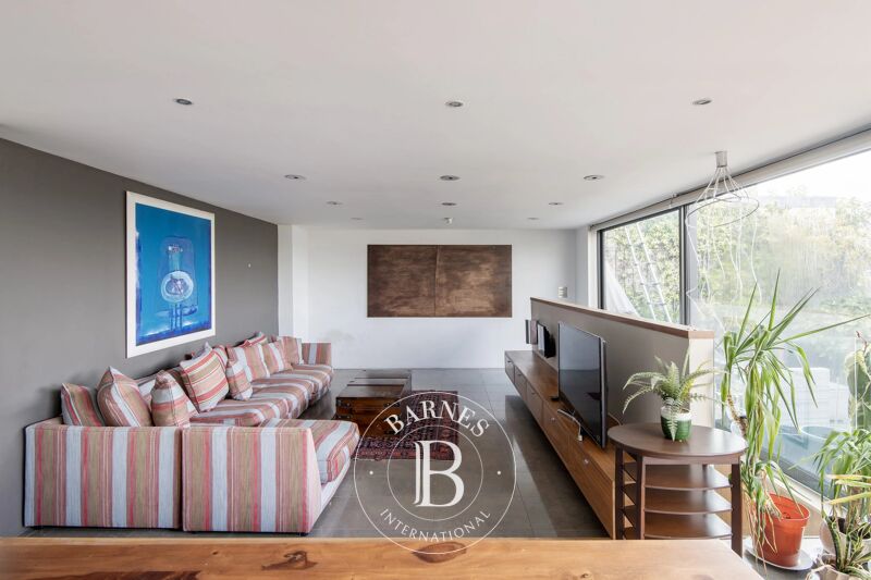 For Rent Apartment | London - picture 2