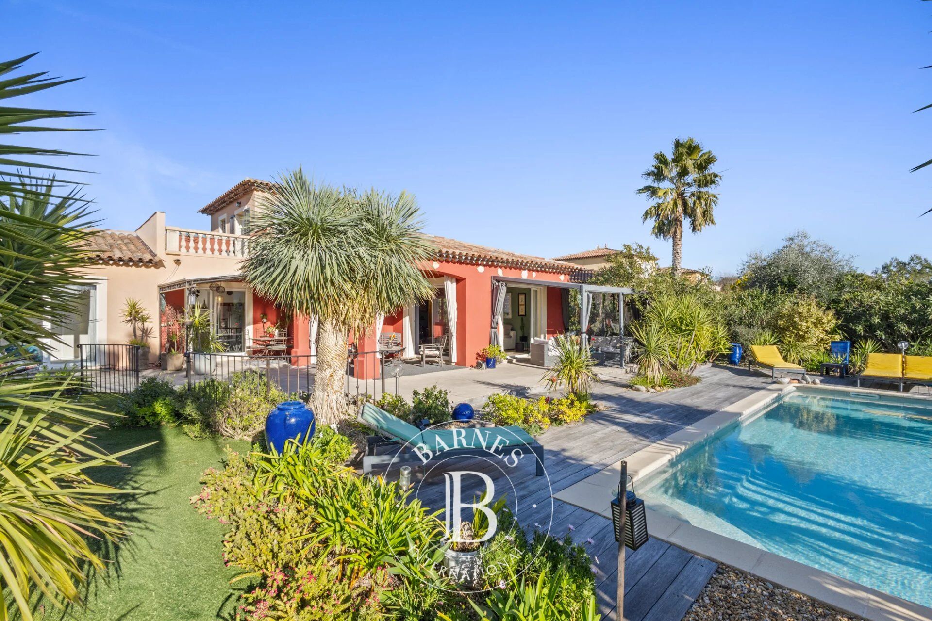 Bagnols-en-Forêt – Charming house with panoramic views of the Esterel Massif - picture 3