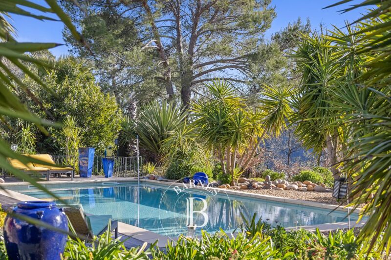 Bagnols-en-Forêt – Charming house with panoramic views of the Esterel Massif