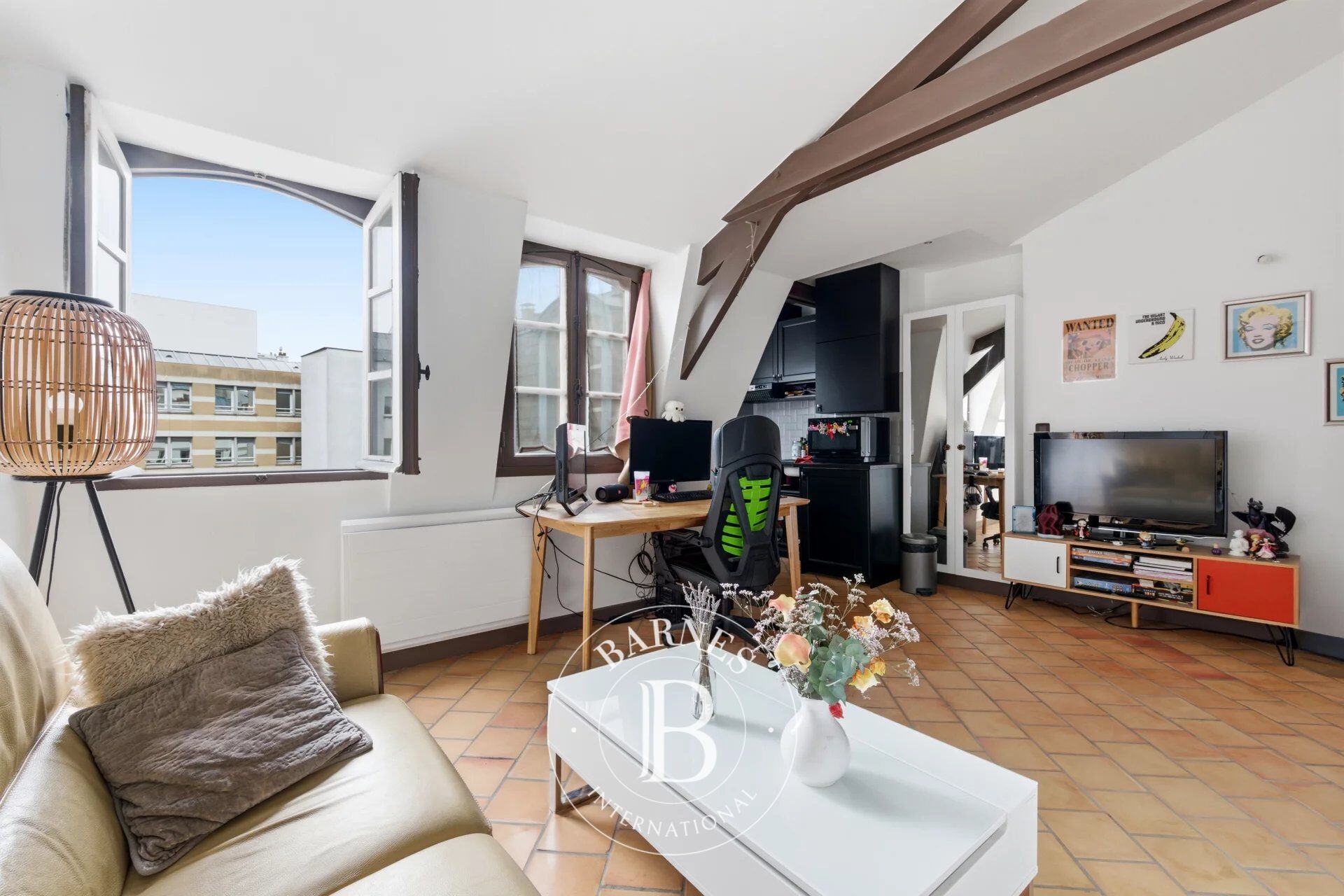 Apartment for sale - Paris 3 - Rue des Gravilliers - Top floor - Sole agent - picture 3