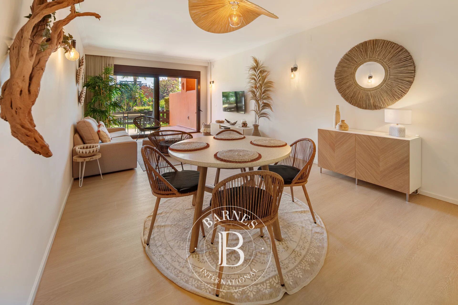 Appartement 2 Chambres rénové avec Licence Touristique – À 150m de la Mer - picture 3