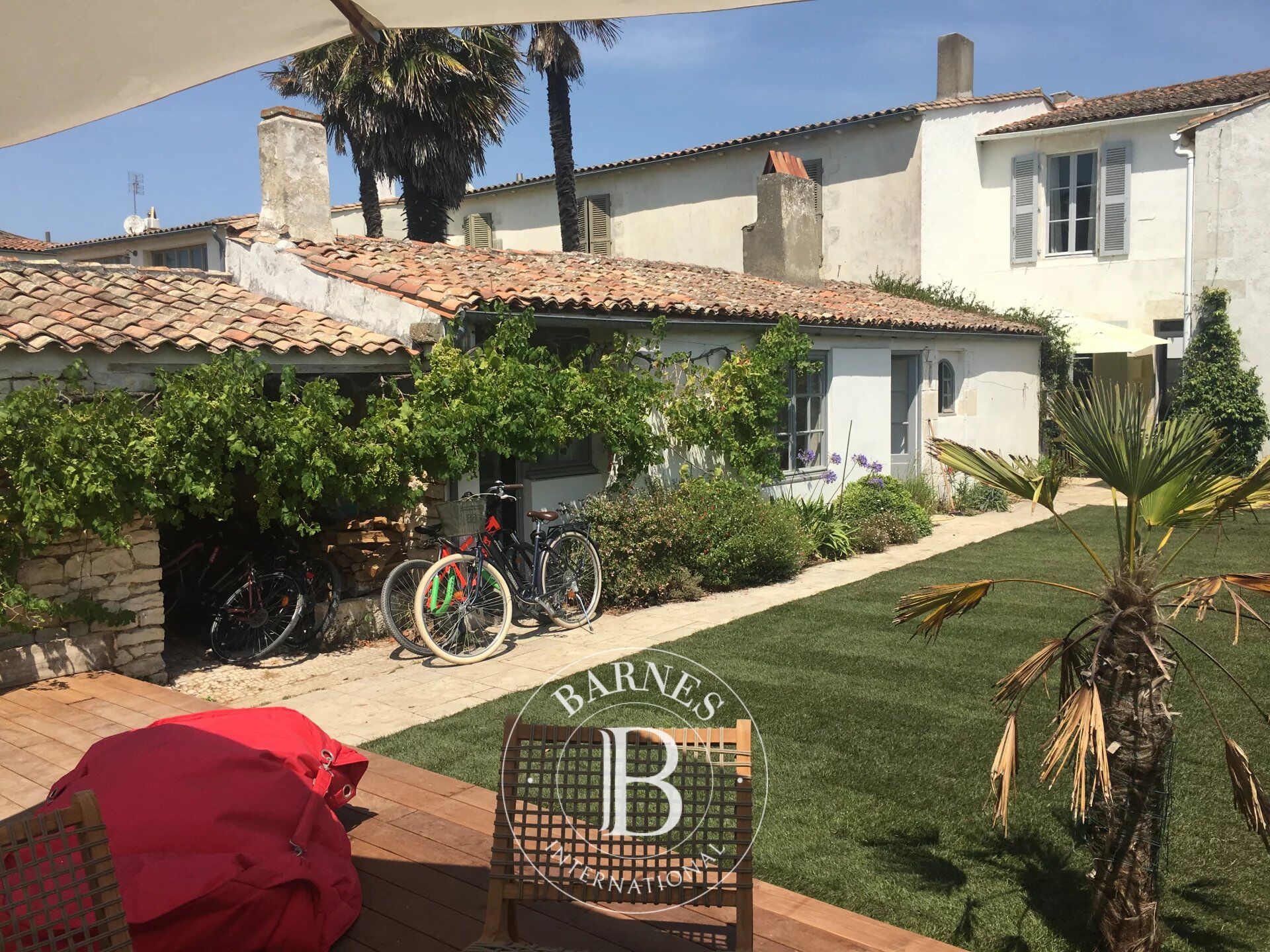 ÎLE DE RÉ - Maison à vendre - LE BOIS PLAGE - Piscine. - picture 2