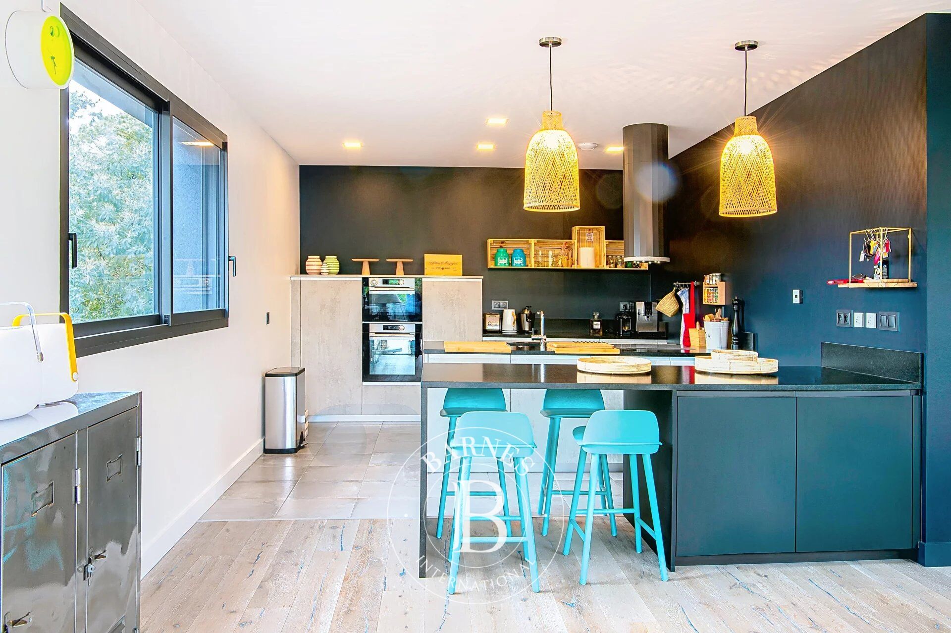 MAGNIFIQUE VILLA AVEC PISCINE SUR LES HAUTEURS DU PYLA-SUR-MER, PROCHE CERCLE DE VOILE - picture 3